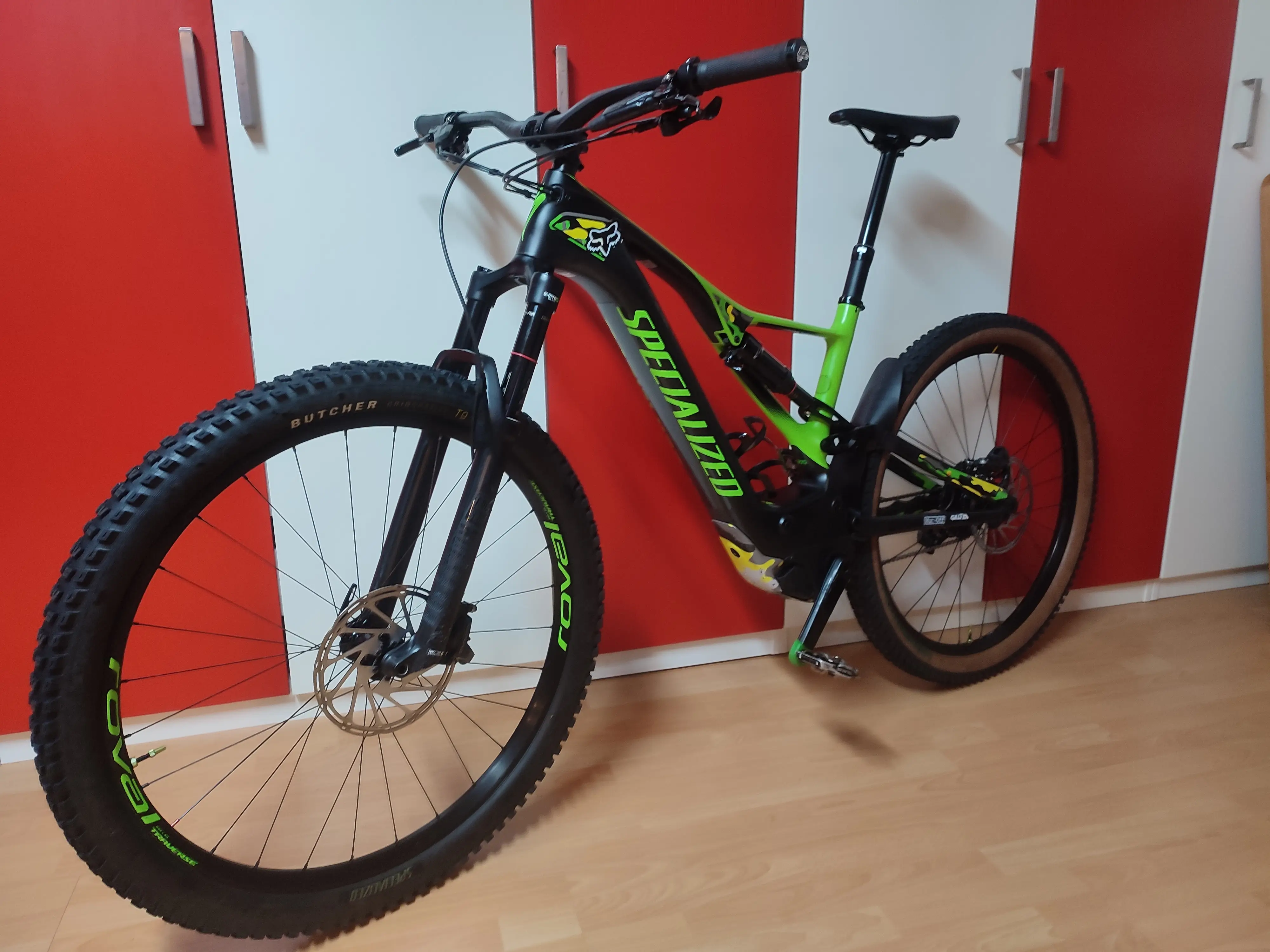 Specialized Turbo Levo Expert used in l | buycycle