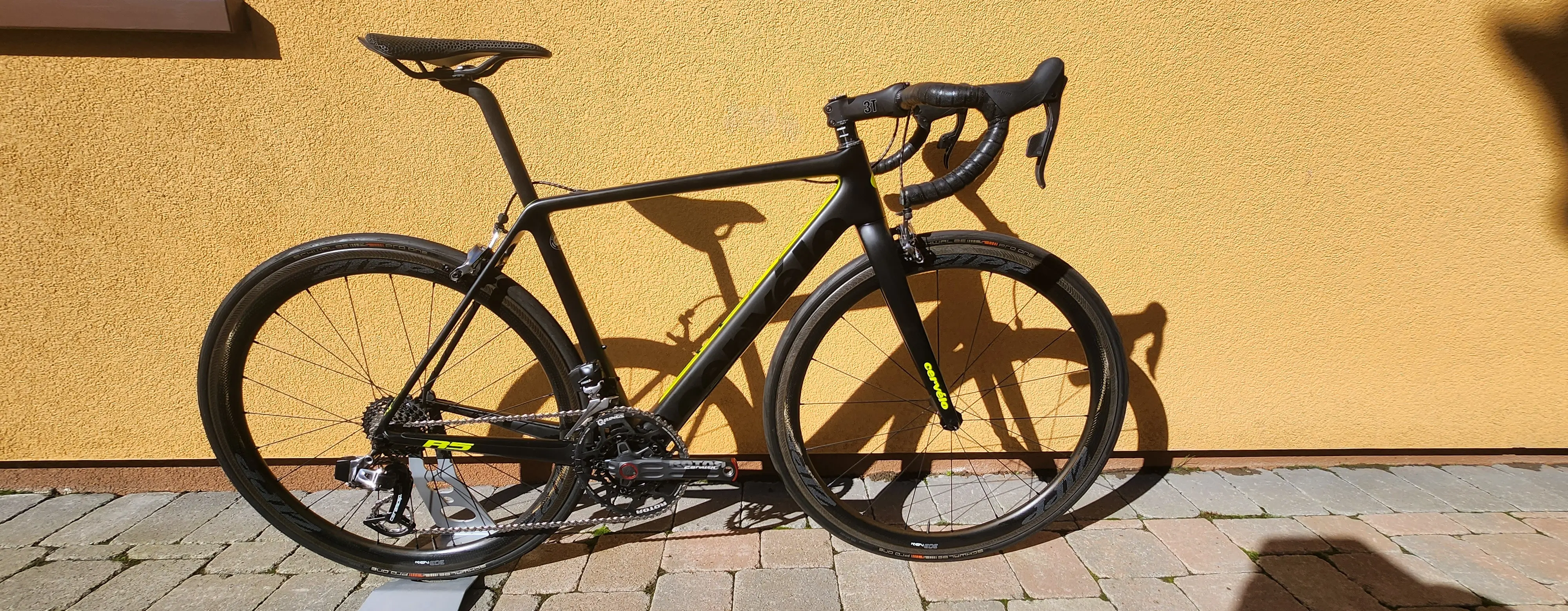 Cervélo R5 eTAP used in M buycycle