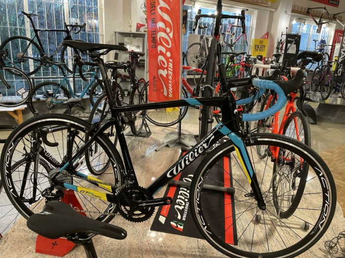 wilier gtr team campagnolo potenza