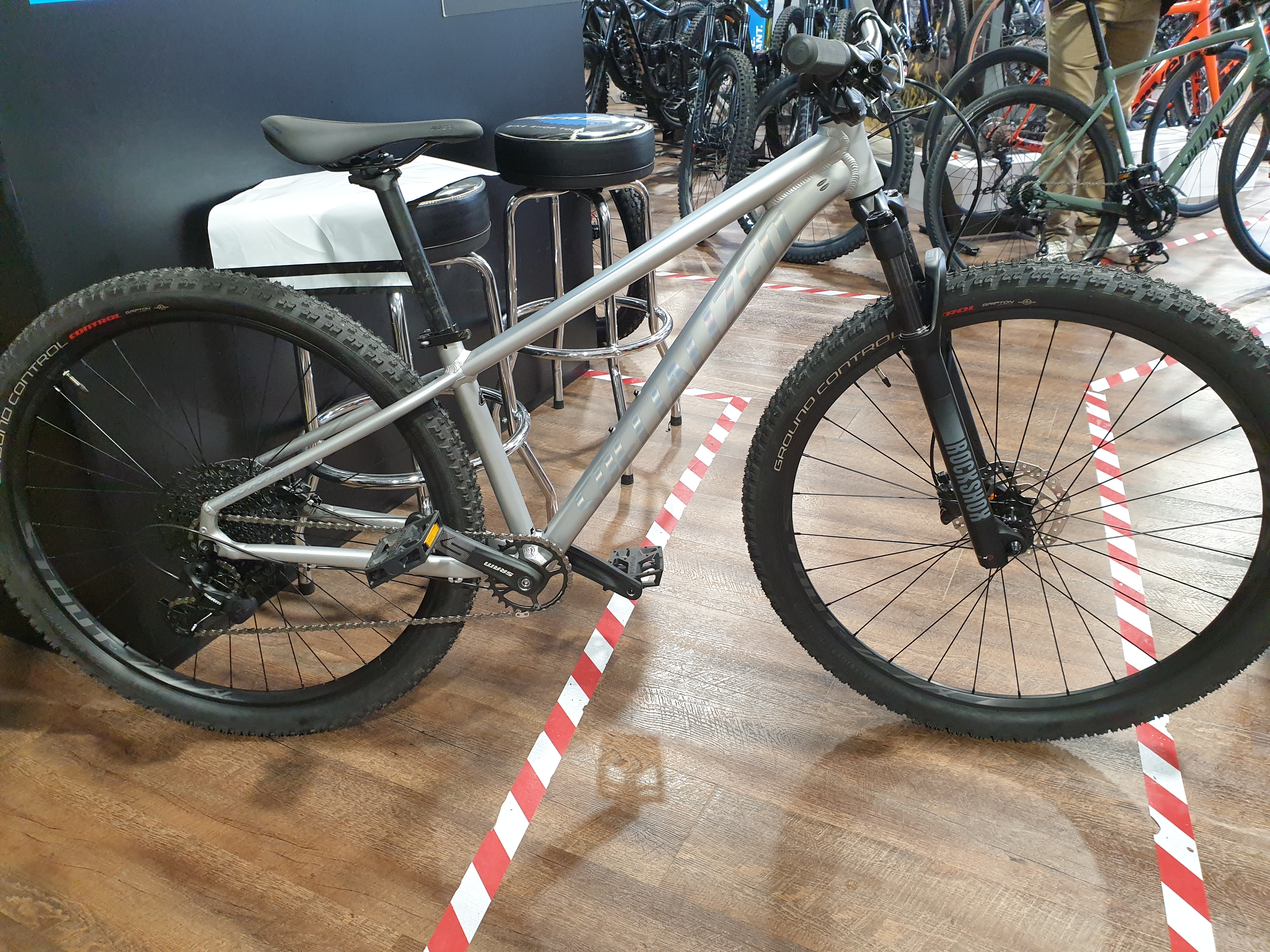 Specialized Rockhopper Expert 29 used in s | buycycle