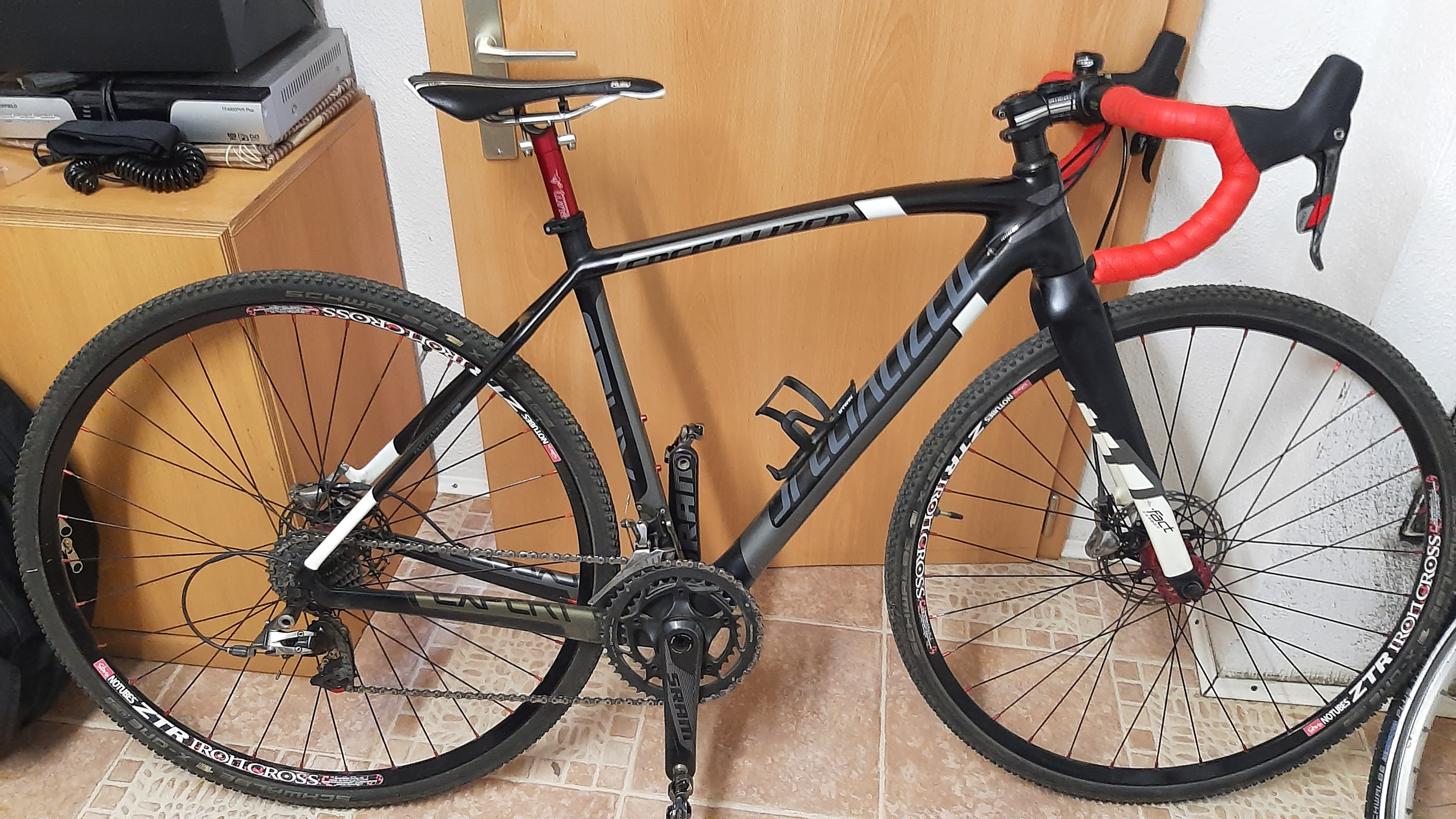 specialized crux expert carbon