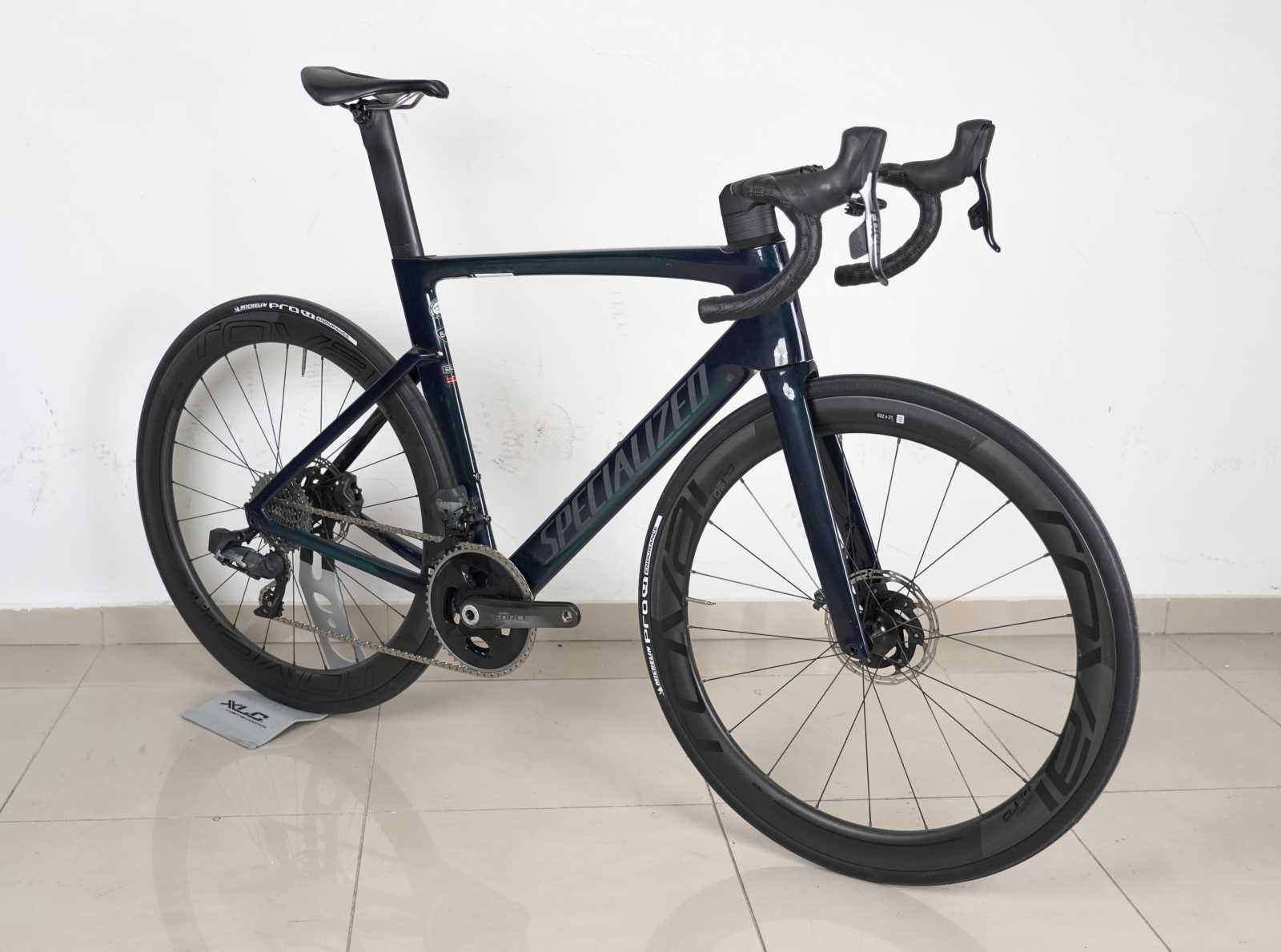 specialized e road bike 2020