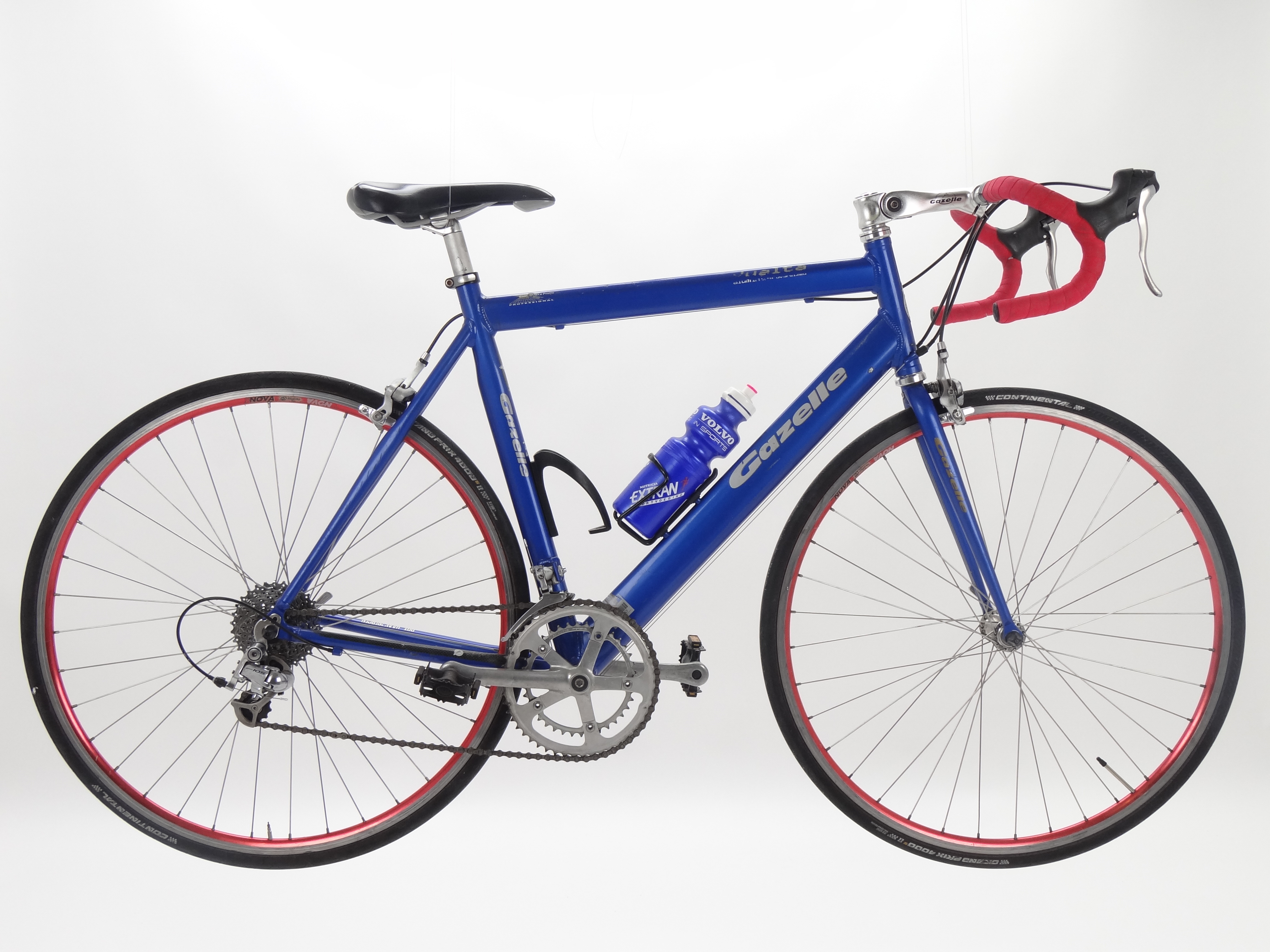 En team Manuscript koppel Gazelle Vuelta gebruikt in 56 cm | buycycle