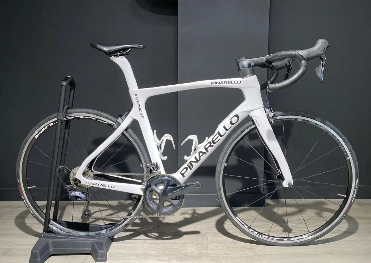Pinarello Prince Ultegra used in 54 cm | buycycle