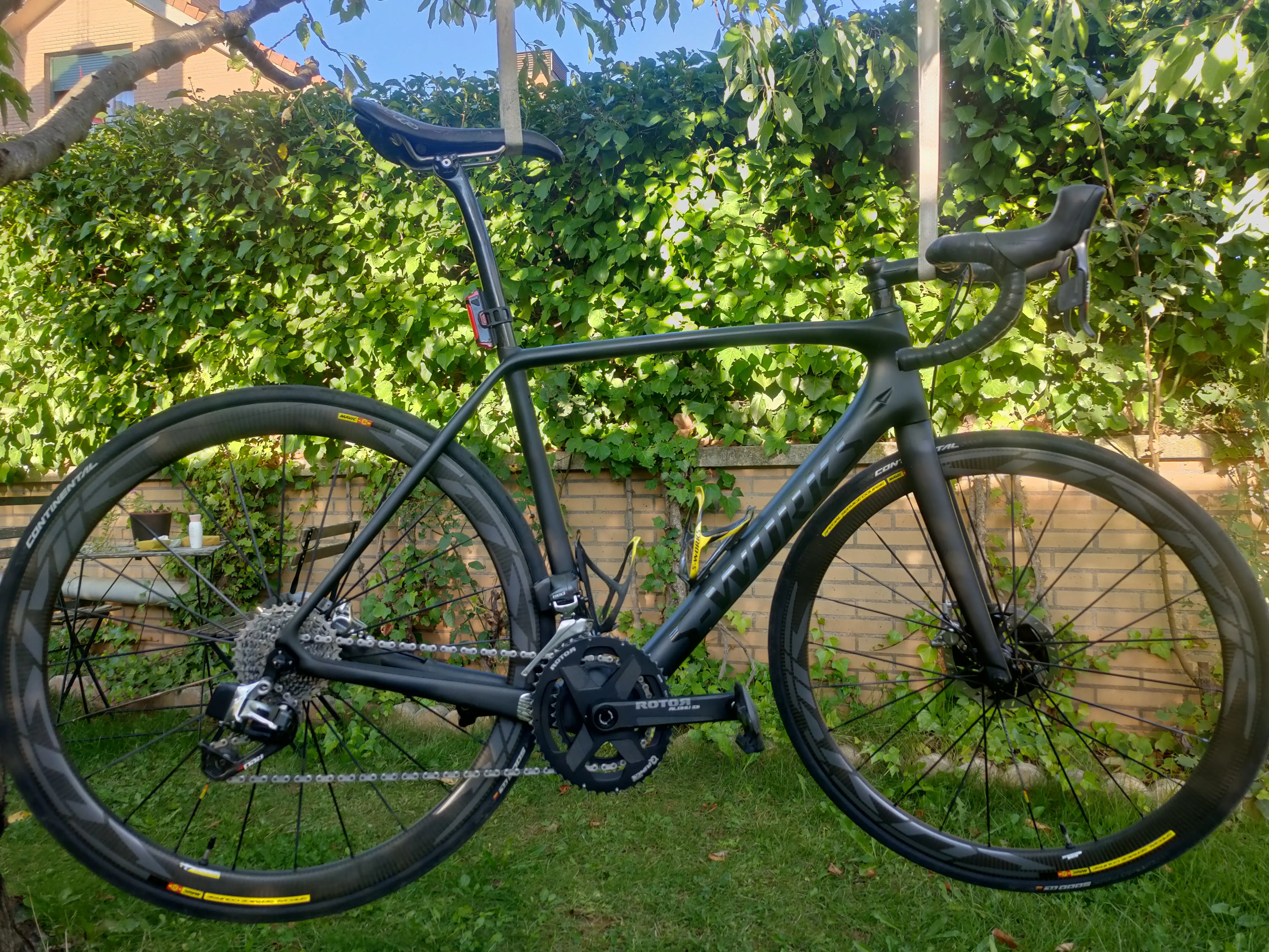 Specialized S Works Tarmac F11 used in l buycycle
