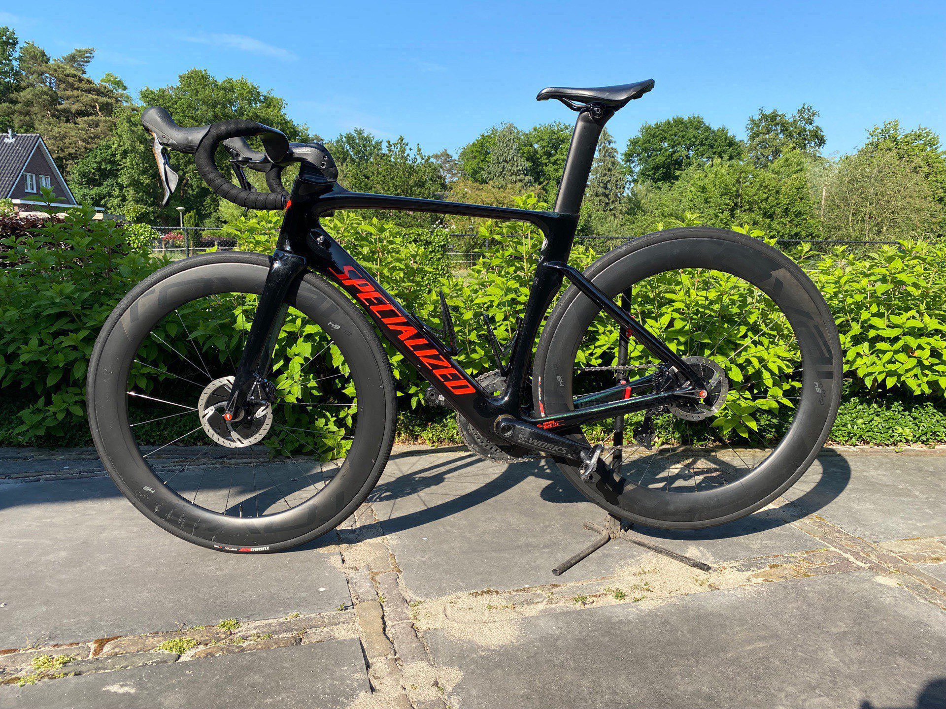 Specialized Venge Pro Disc Review - An Aero Road Bike We Love