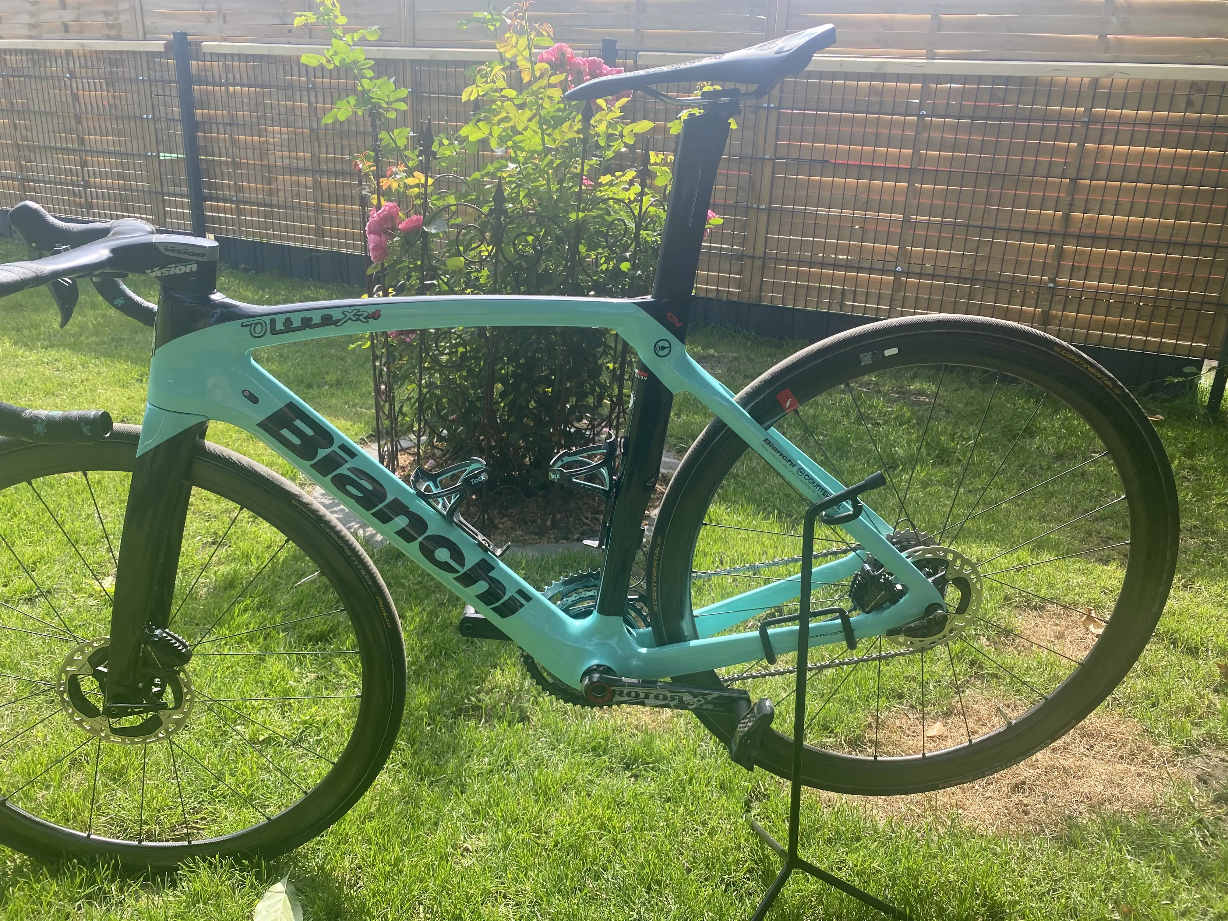 bianchi oltre xr4 disc dura ace di2