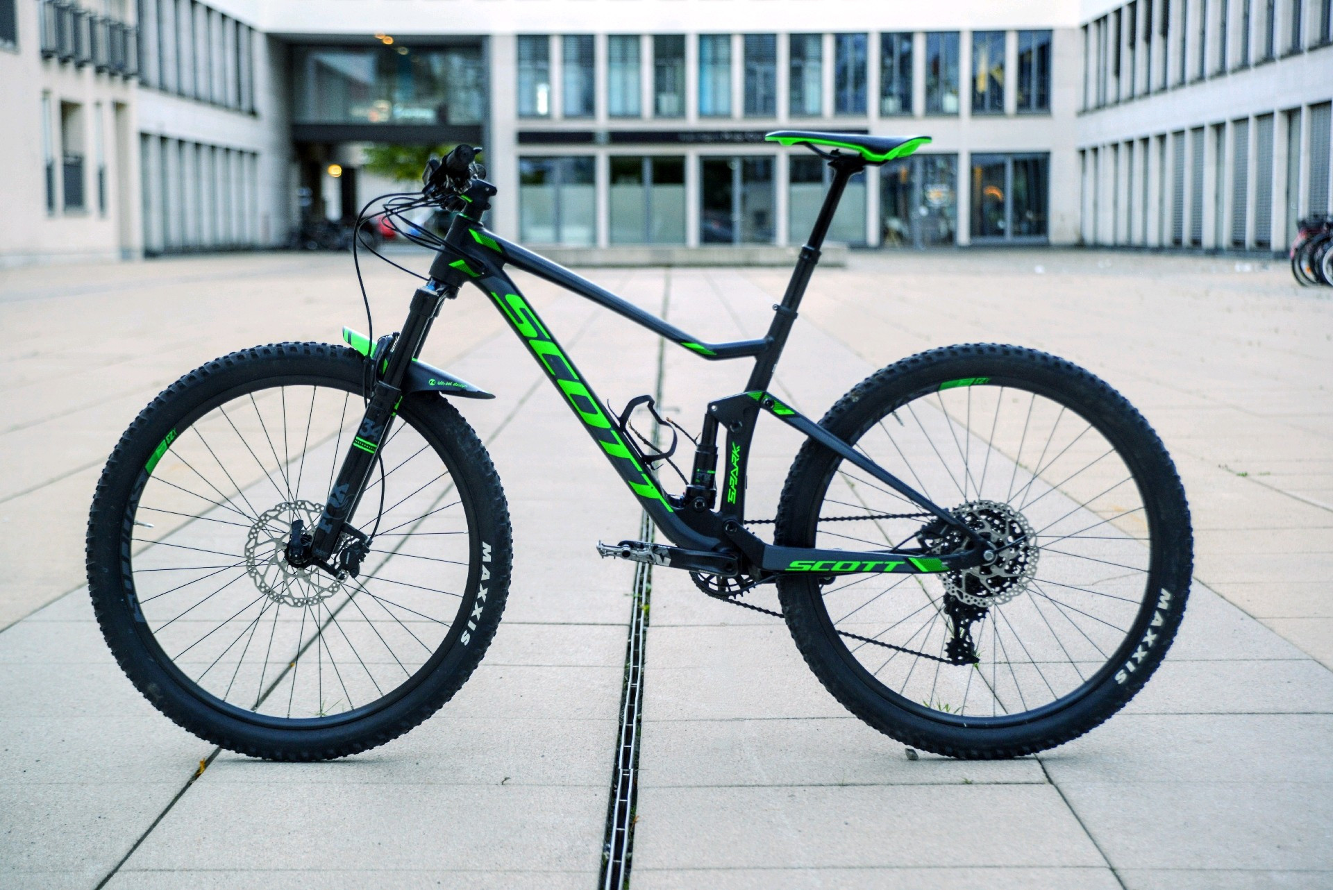 2017 scott spark 745