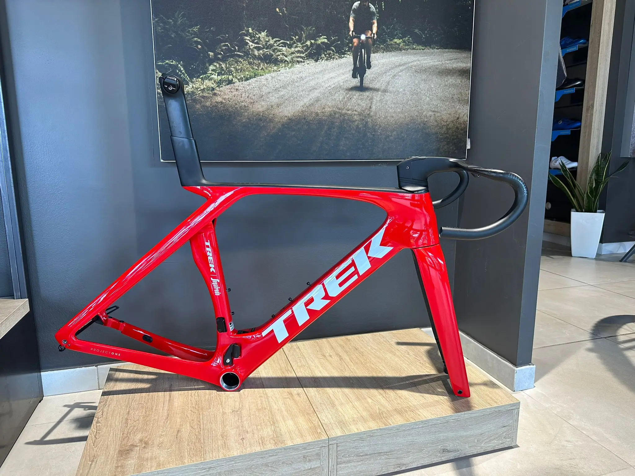 Trek FRAME KIT TREK MADONE SLR gebruikt in 56 cm buycycle