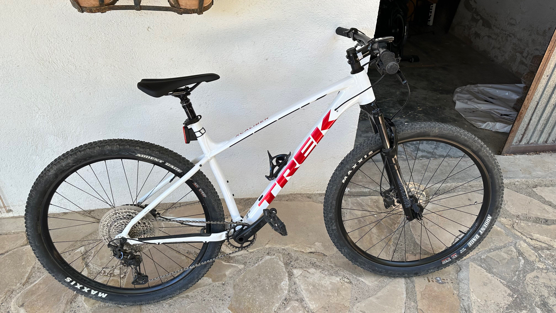 trek x caliber 8 upgrades