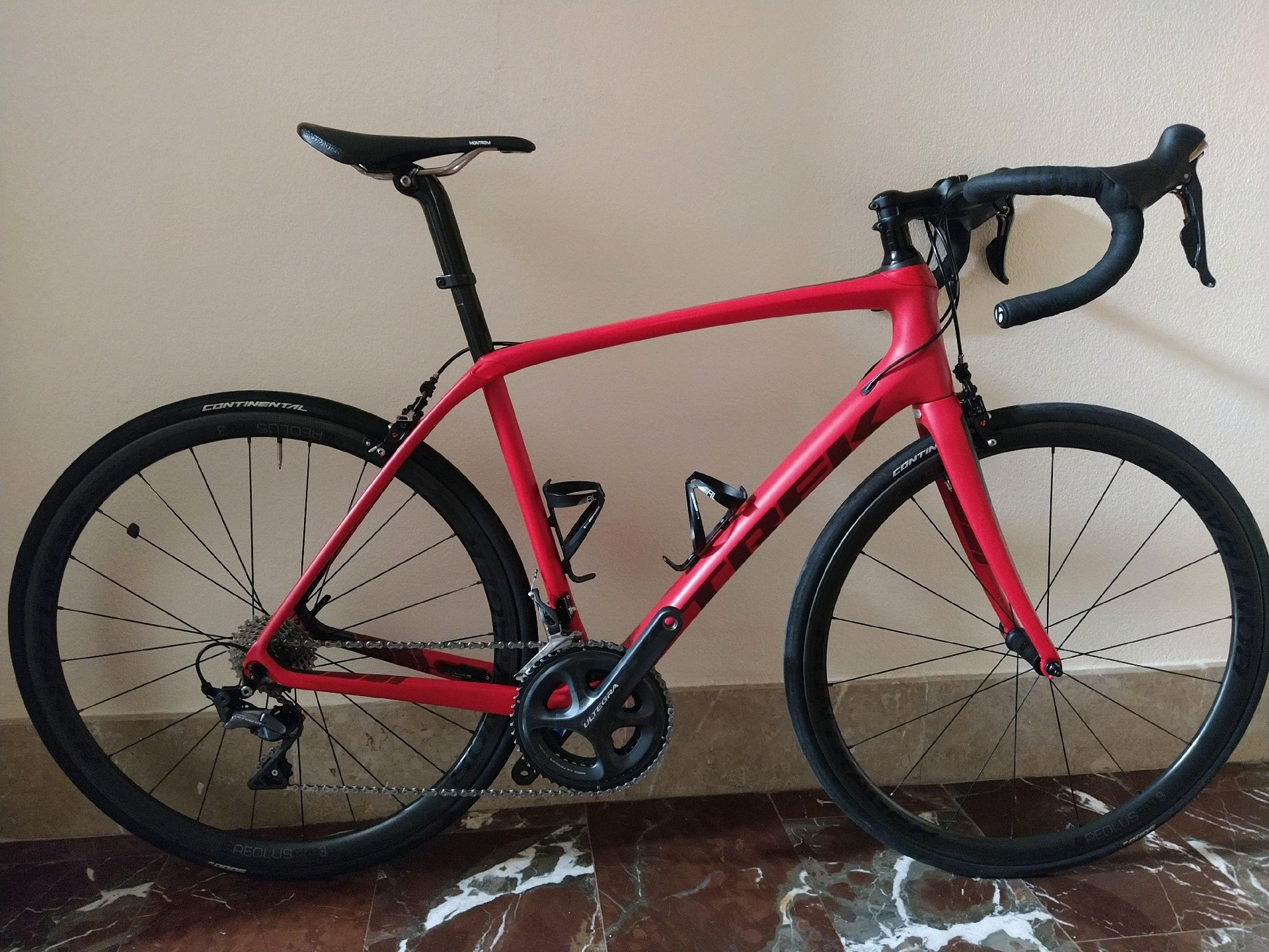 Trek Domane SL 6 Pro used in 56 cm | buycycle