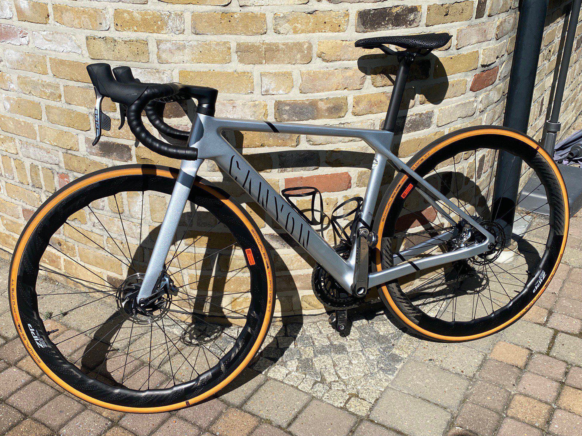 Canyon Ultimate CFR eTap used in XS buycycle