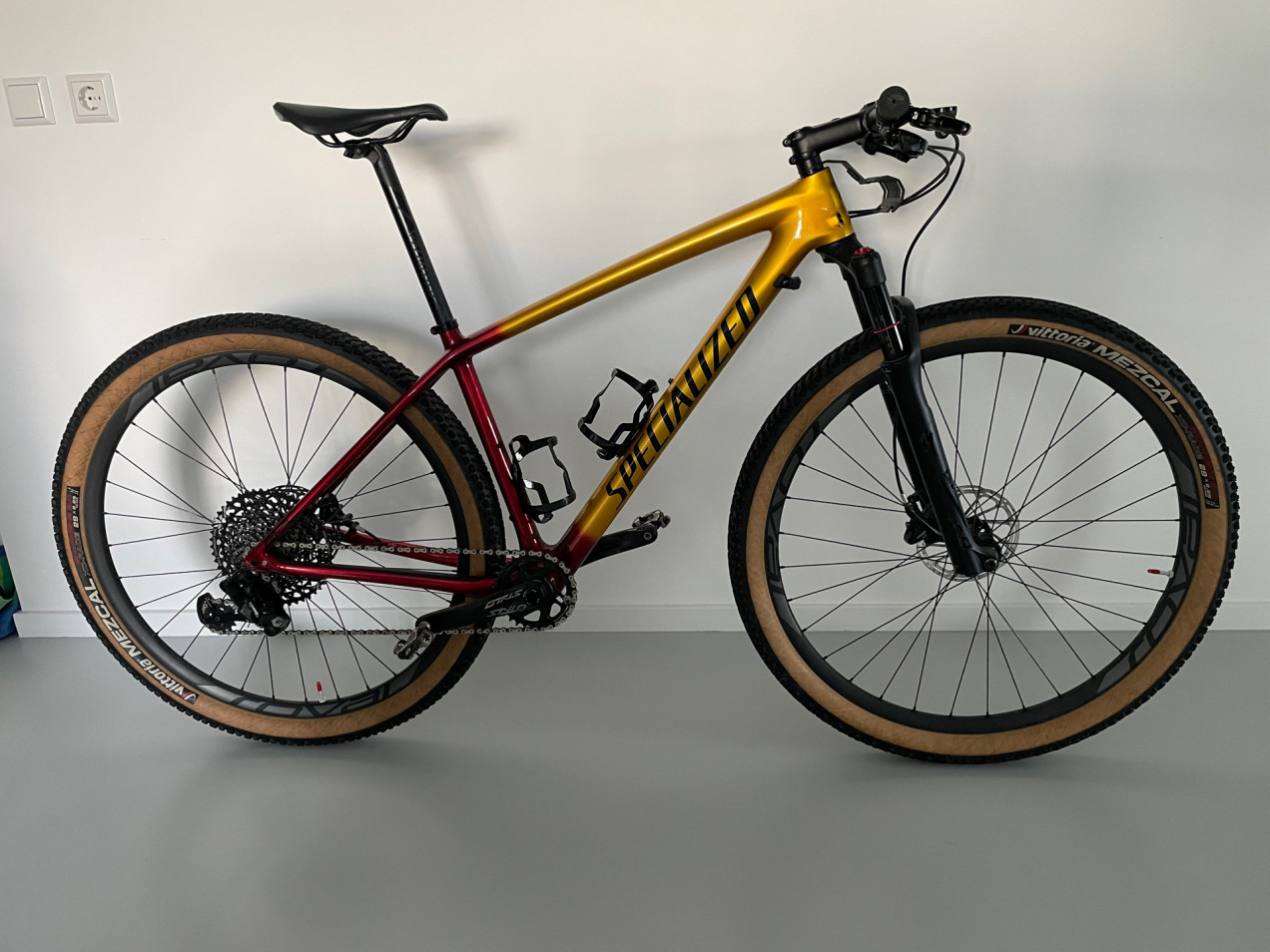 hardtail specialized mountain bike