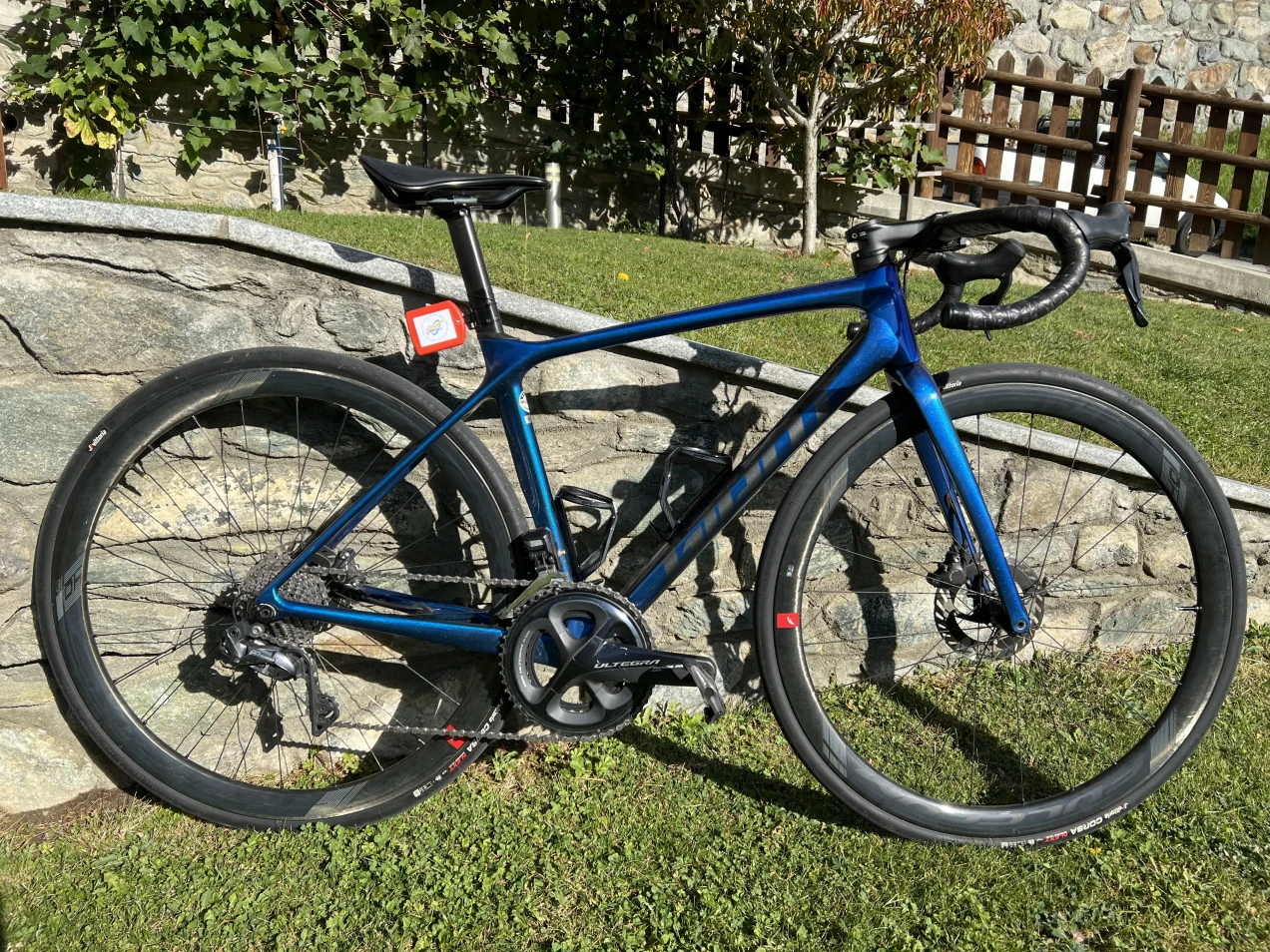 Giant TCR Advanced Pro 0 Disc used in 52 cm | buycycle