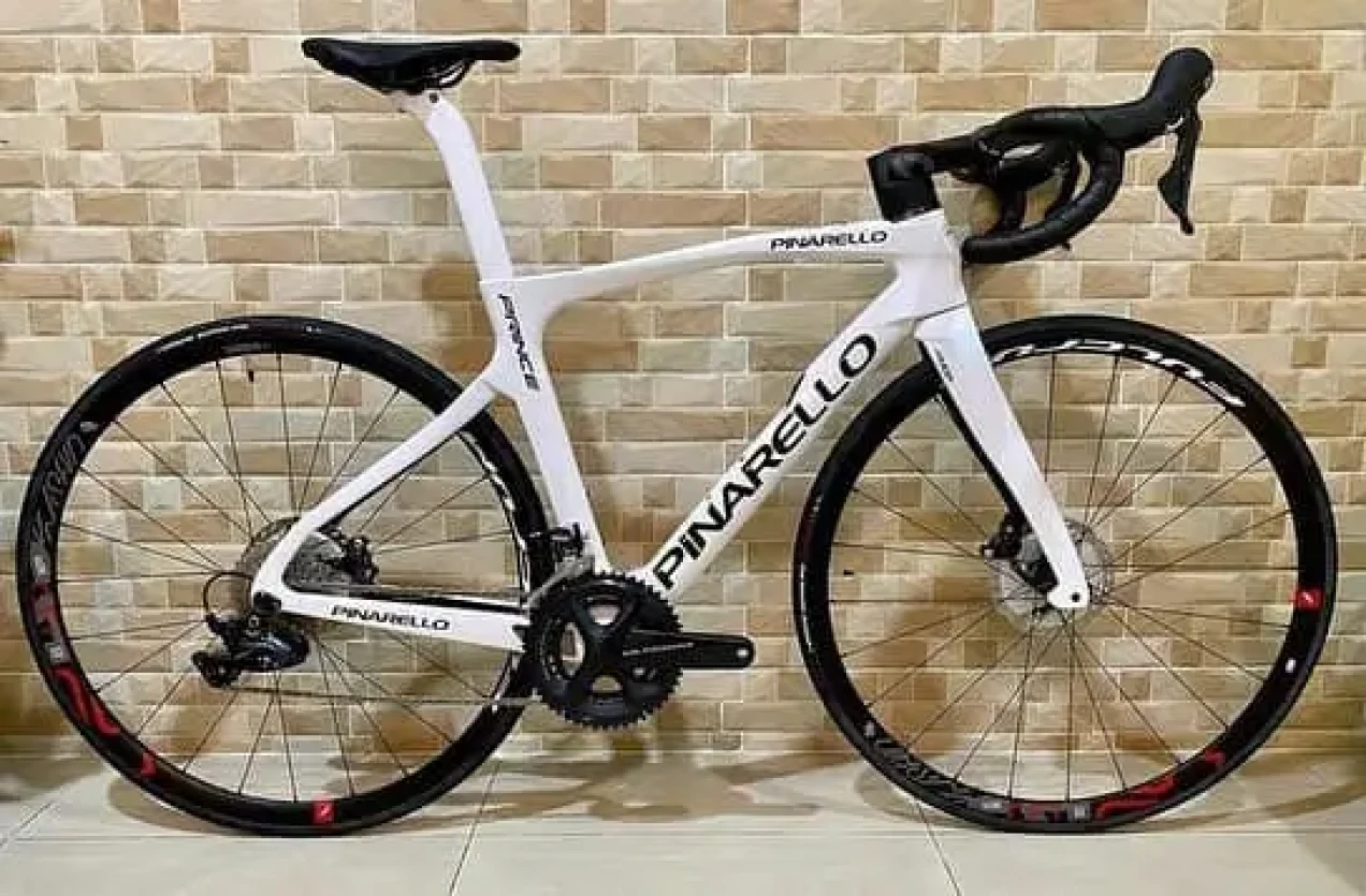 Pinarello Prince Disc Ultegra used in 51 cm | buycycle