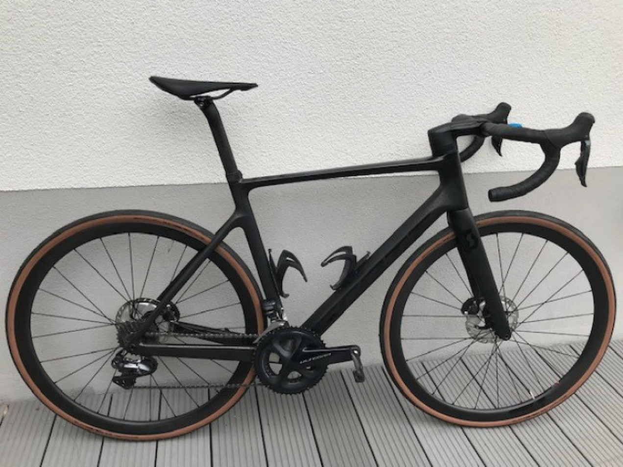 Scott Addict RC 15 carbon used in 56 cm | buycycle