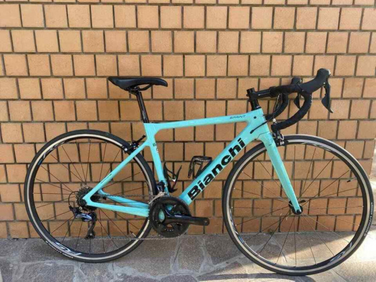 Bianchi Sprint Ultegra gebruikt in 45 cm | buycycle