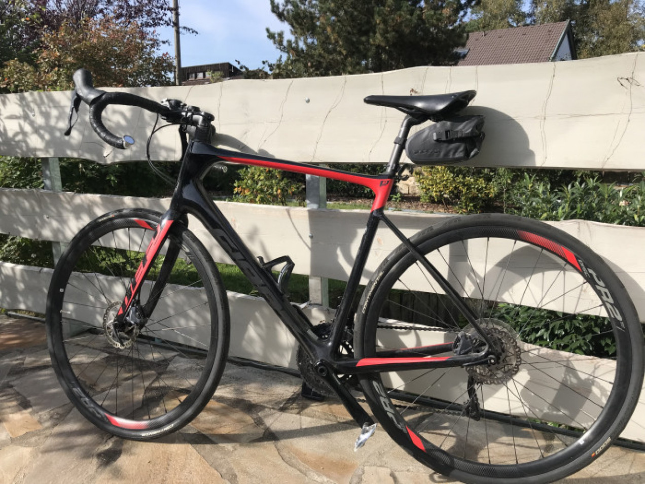 Giant Defy Advanced 1 used in 54 cm | buycycle