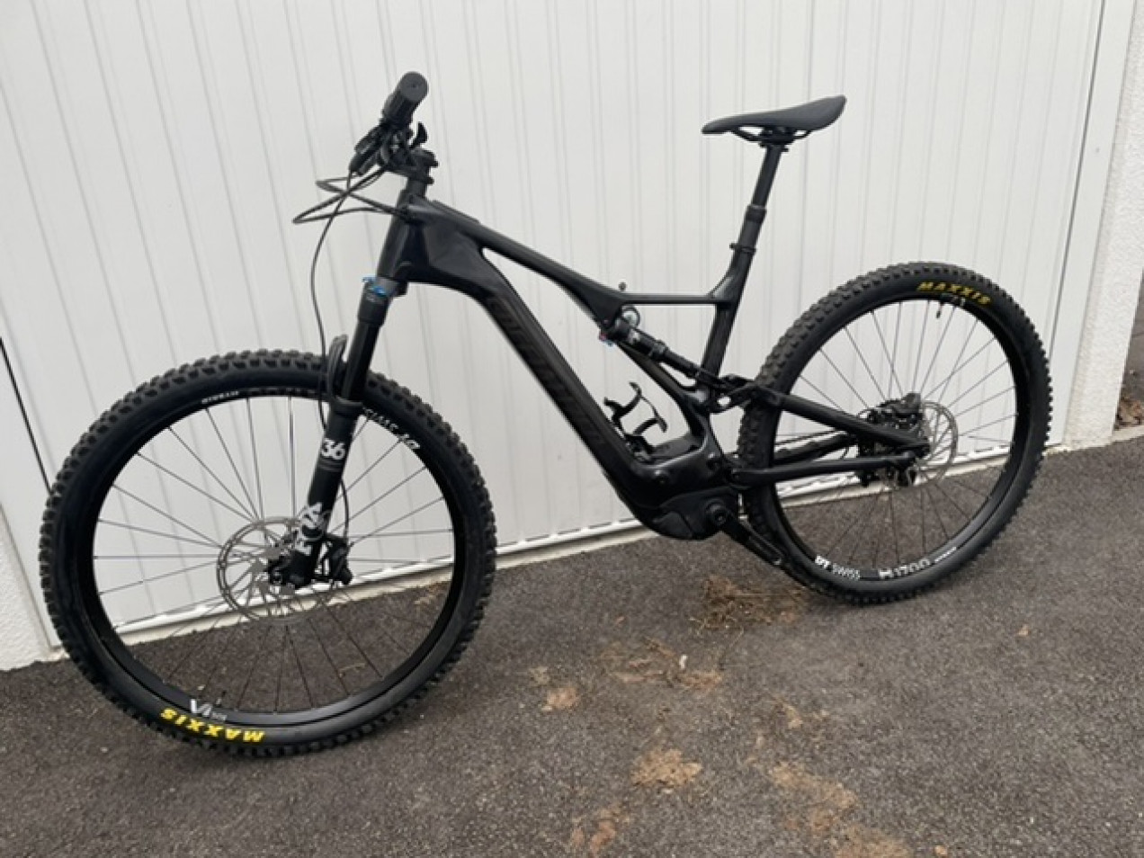 Specialized Turbo Levo Expert Carbon gebraucht kaufen XL buycycle