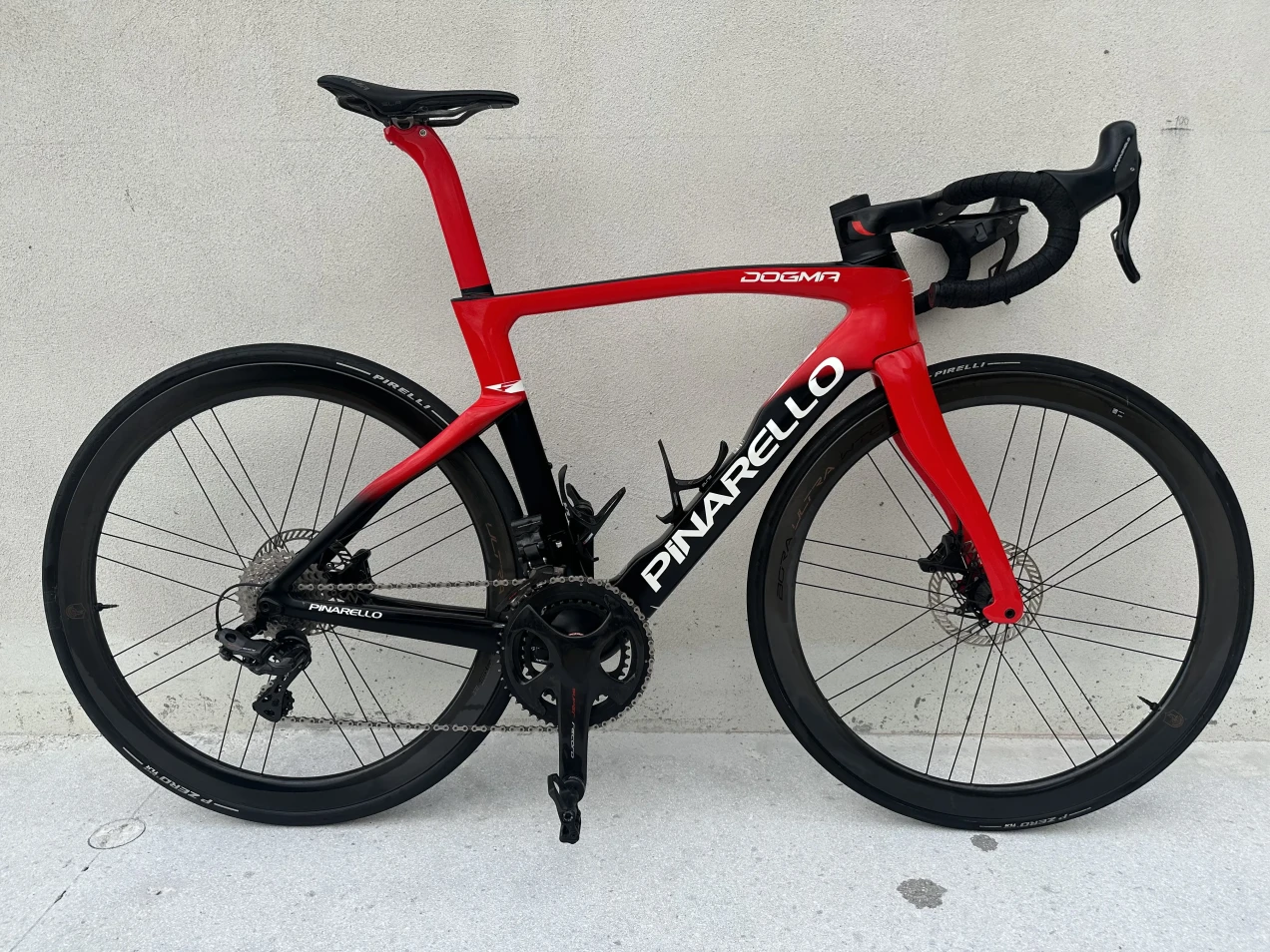 Pinarello Dogma F Used In 53 Cm | Buycycle