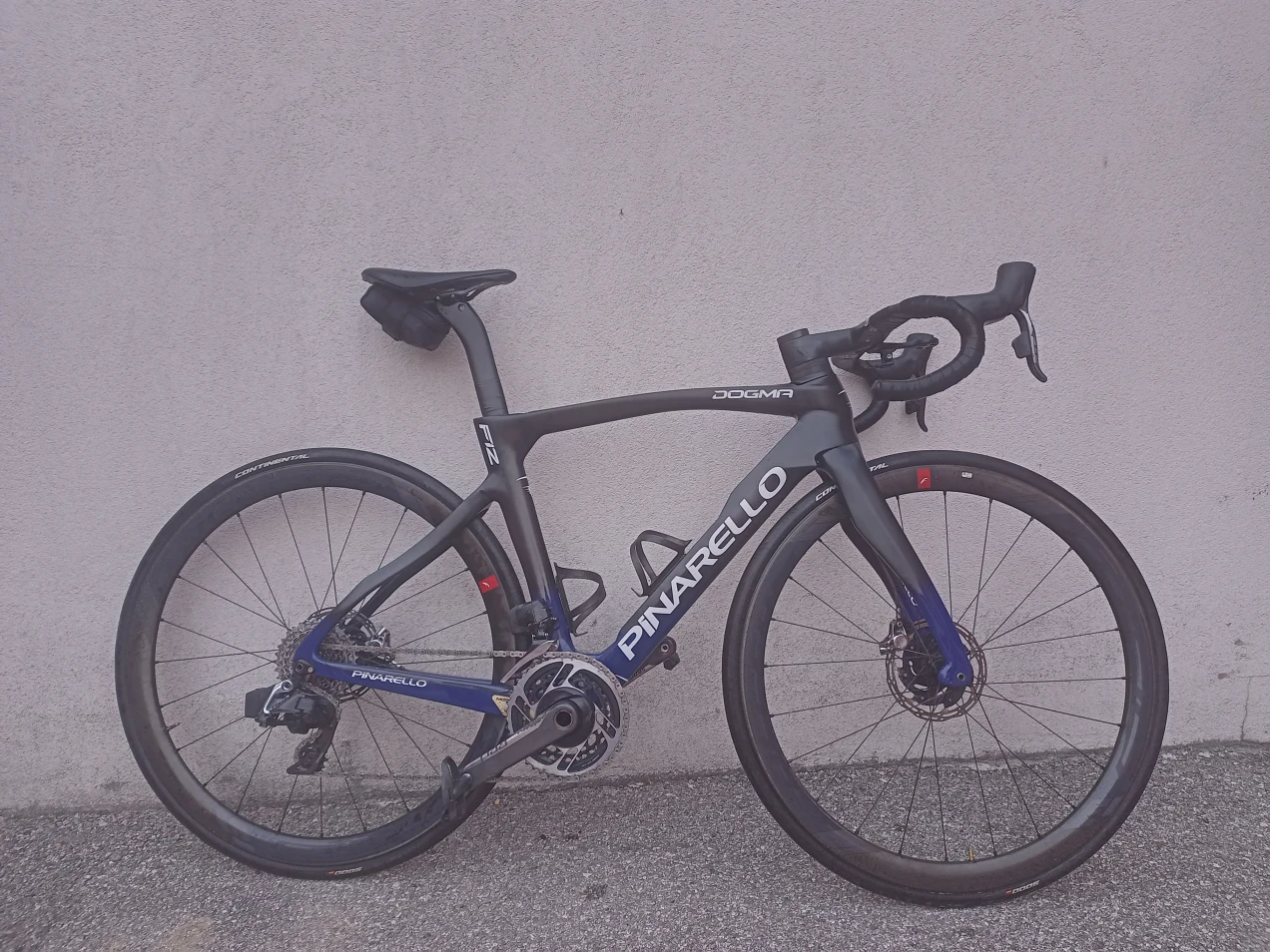 Pinarello Dogma F12 Disc SRAM Red