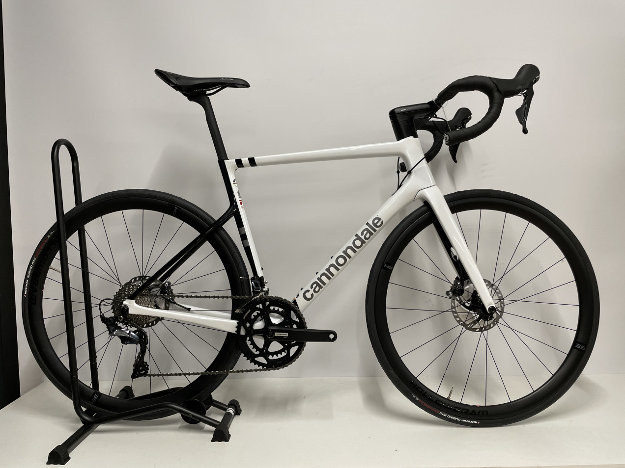 supersix evo carbon disc ultegra weight