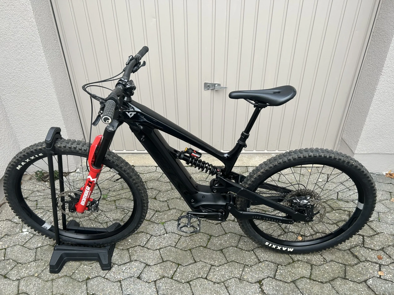 YT Industries Decoy Core 2 used in M buycycle