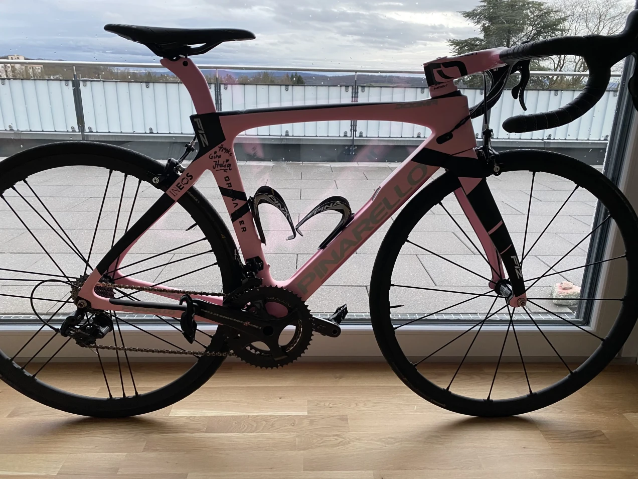 pinarello f10 pink