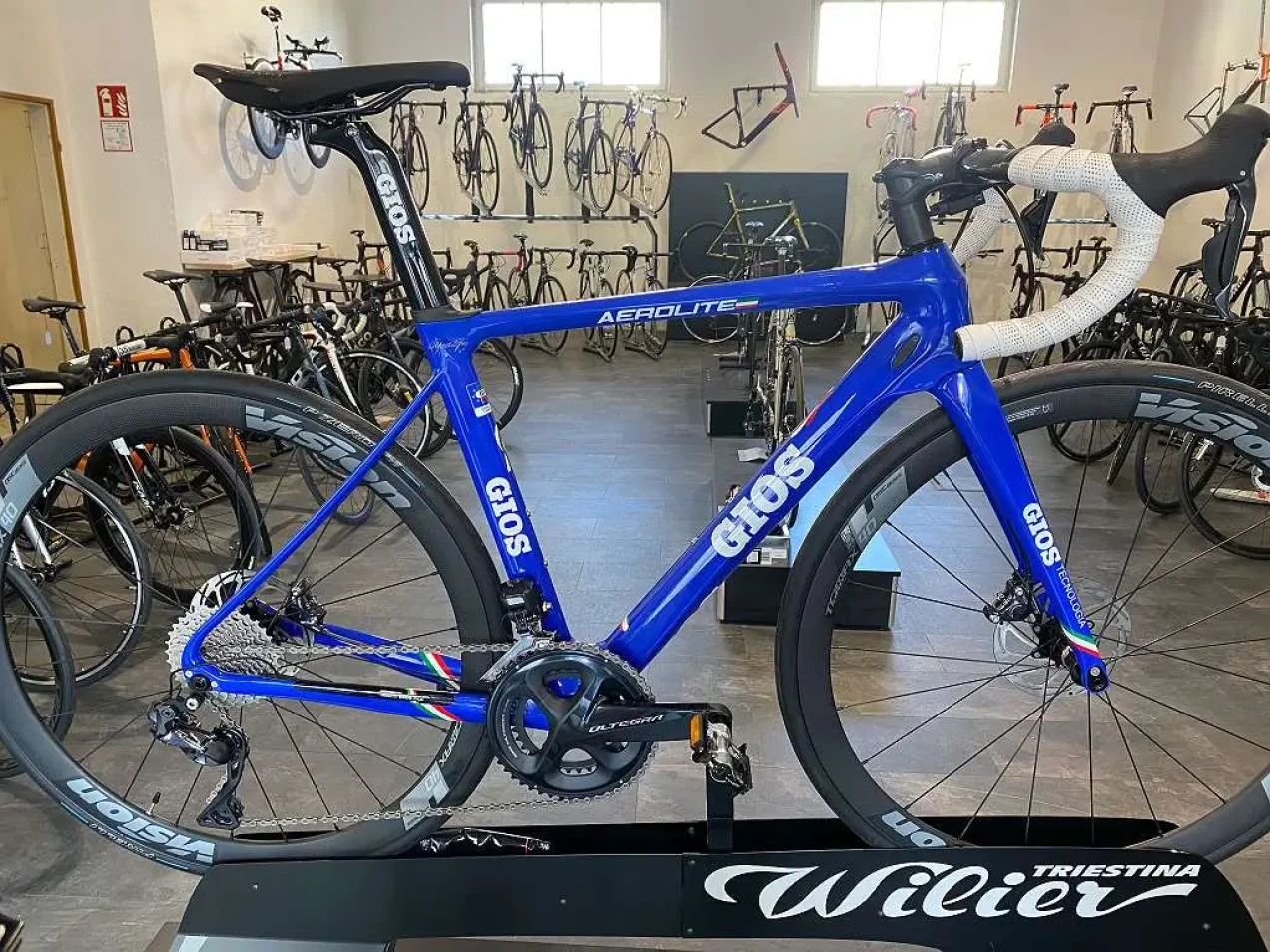 Gios Aerolite Carbon Ultegra Di2 used in 56 cm | buycycle