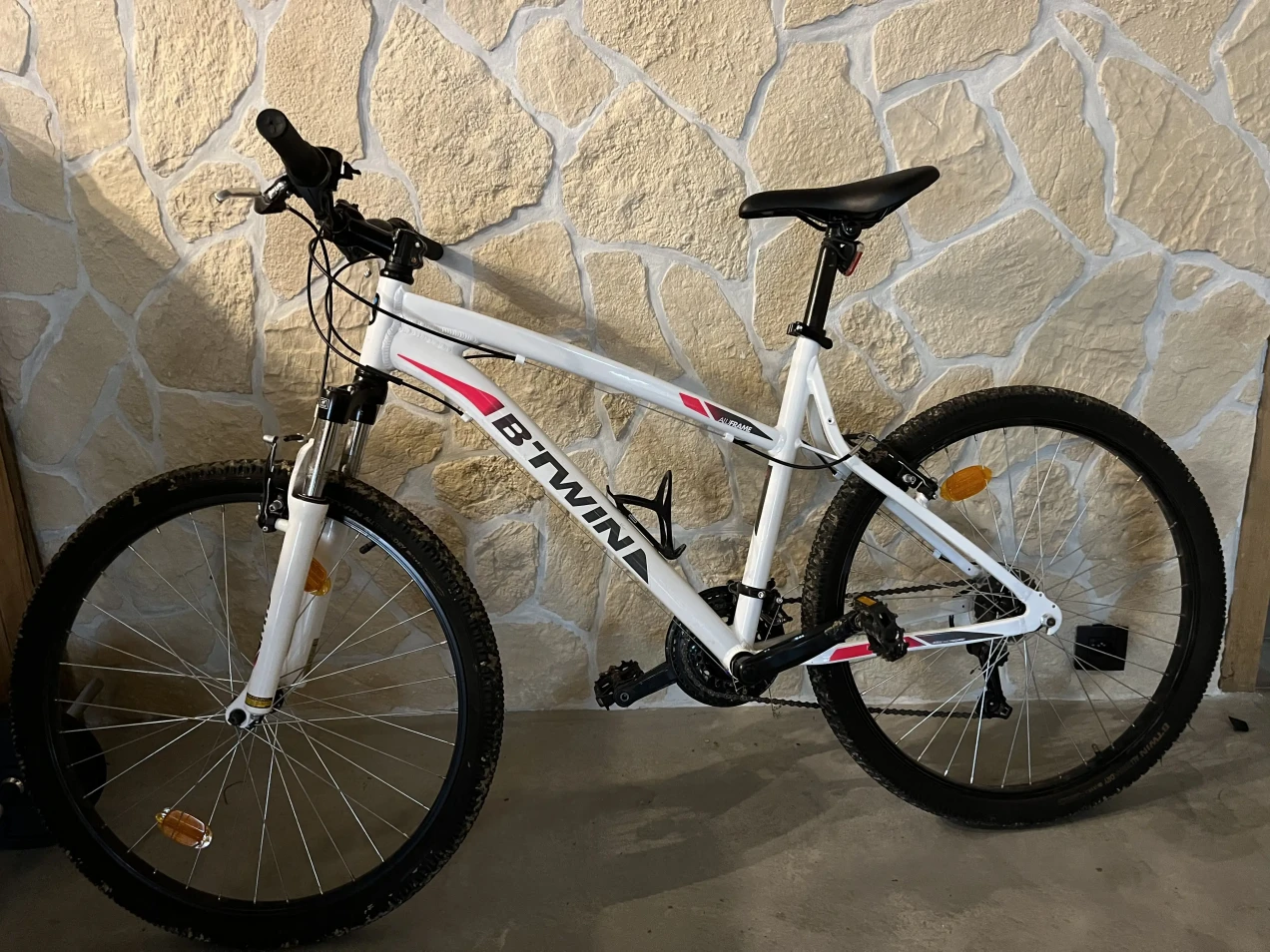 Regelen Alvast bezorgdheid B'TWIN 27.5" Mountain Bike ST 100 gebruikt in m | buycycle