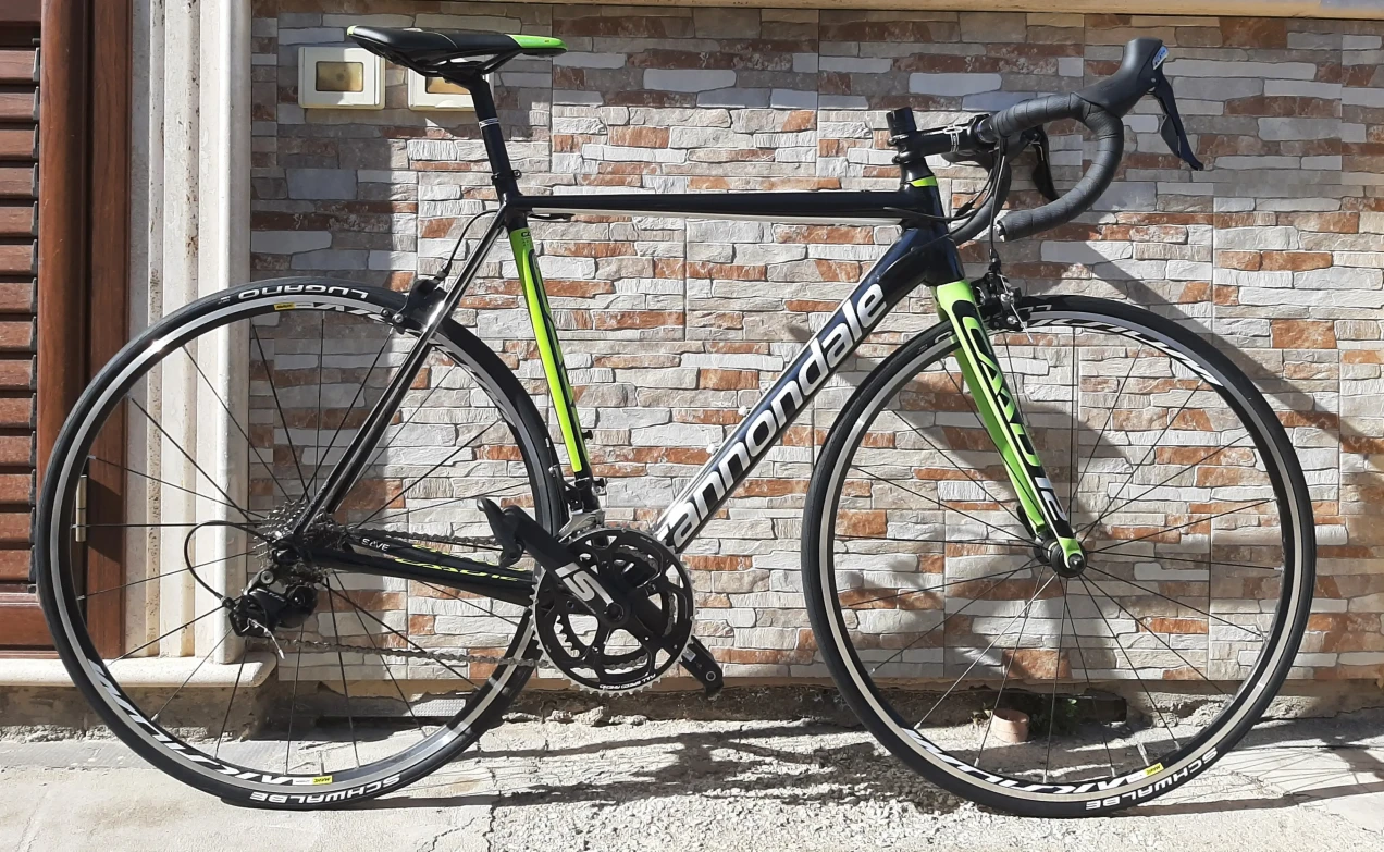Cannondale CAAD12 105 used in 54 cm | buycycle