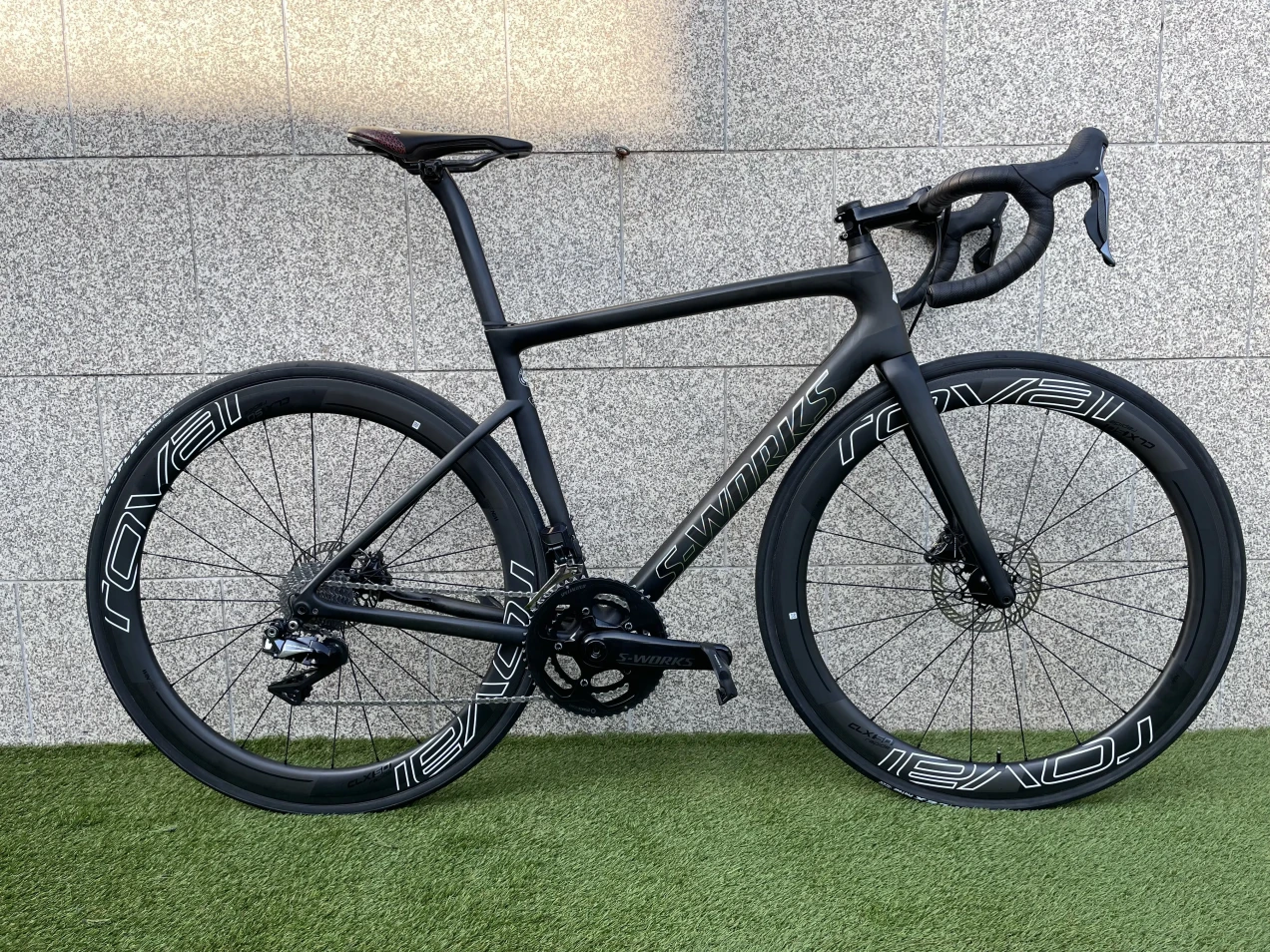 Specialized S-Works Tarmac SL6 Disc - Dura Ace Di2 used in 54 cm | buycycle