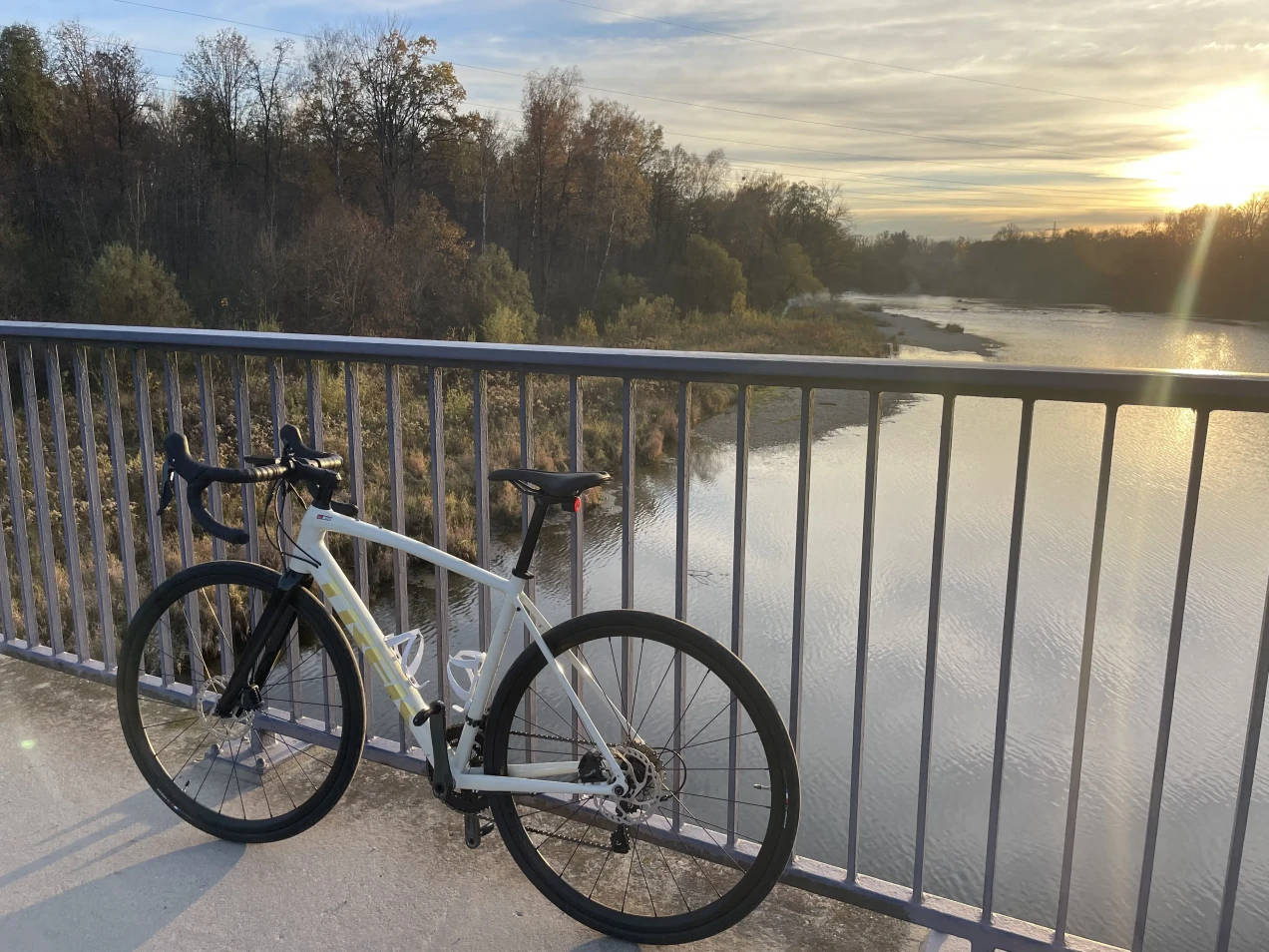 trek domane al 4 disc 2021 road bike review