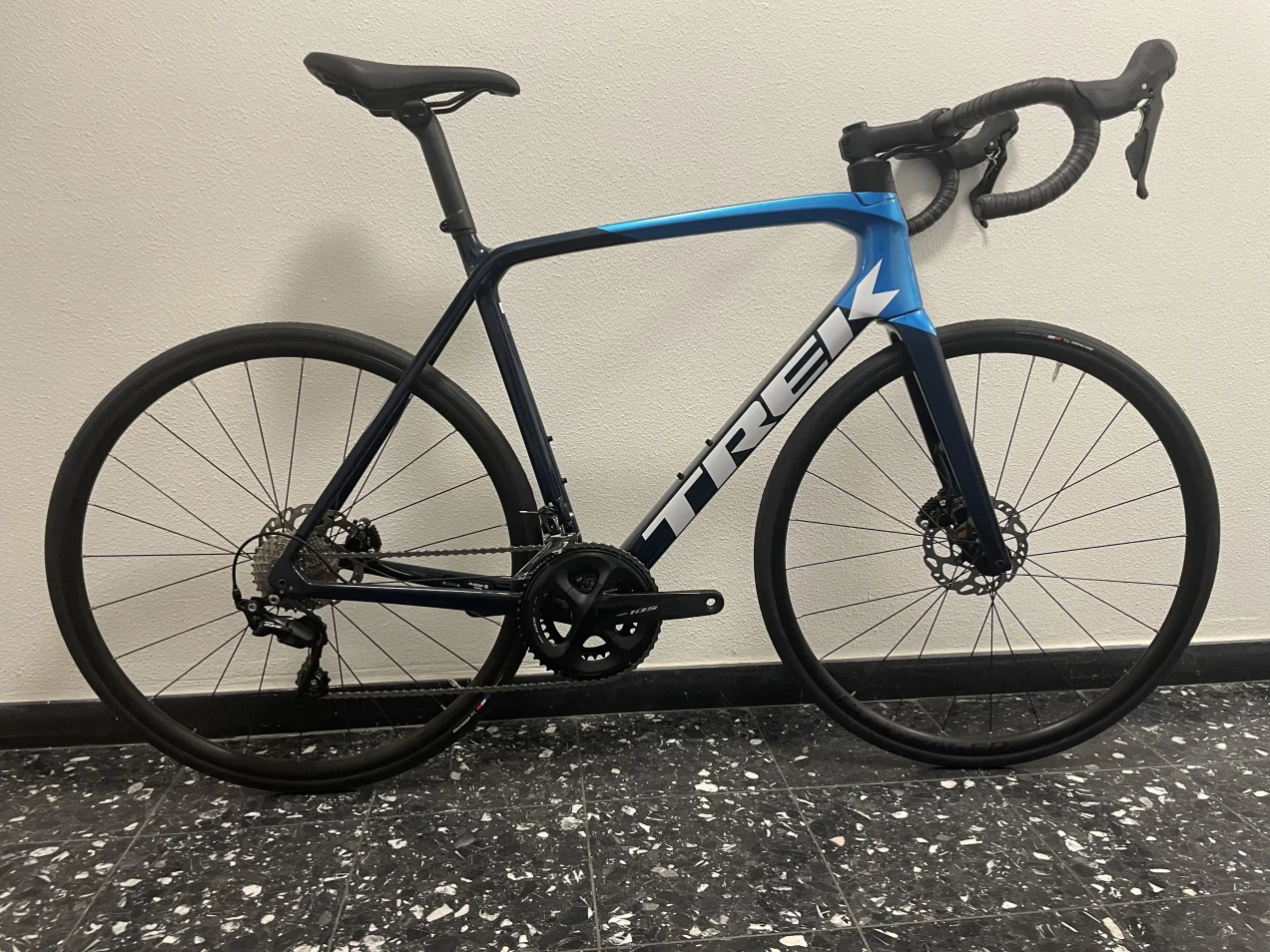 Trek Émonda SL 5 Disc used in 58 cm | buycycle