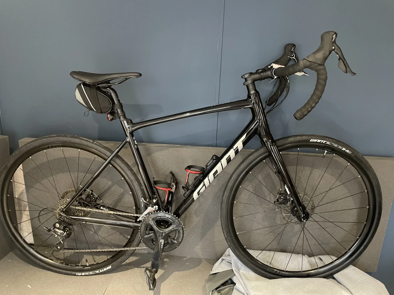 giant defy contend