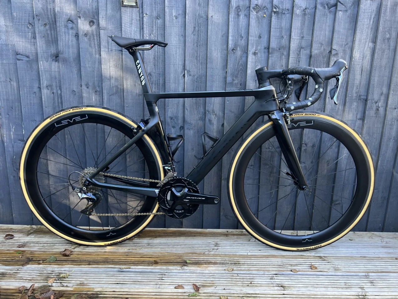 Canyon Aeroad CF SLX 8.0 used in XS | buycycle