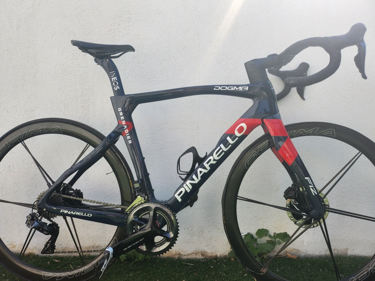 pinarello dogma f12 grenadier