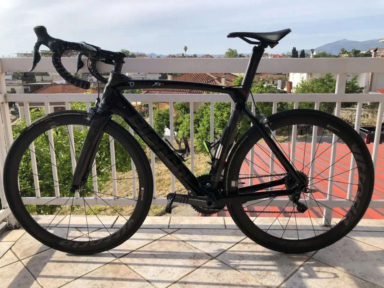 Bianchi Oltre XR4 Ultegra Di2 used in XL | buycycle