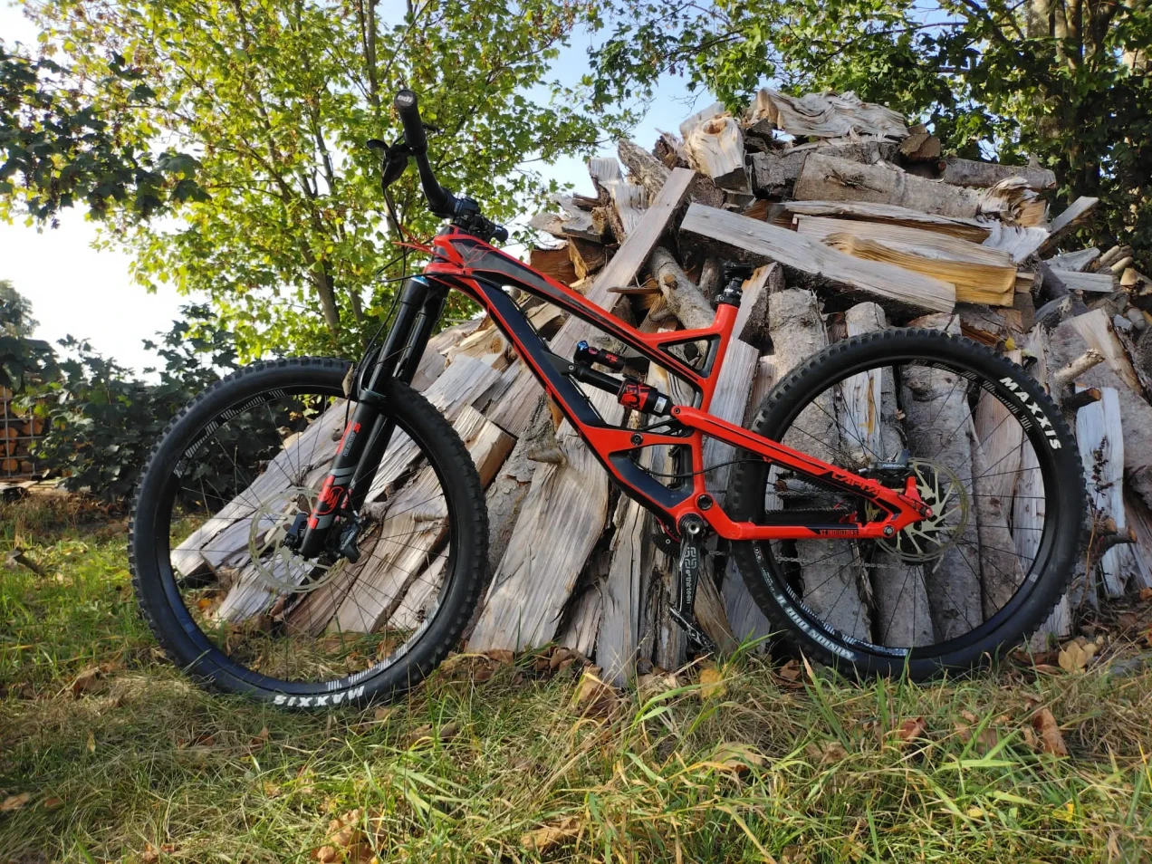 yt capra cf 2017