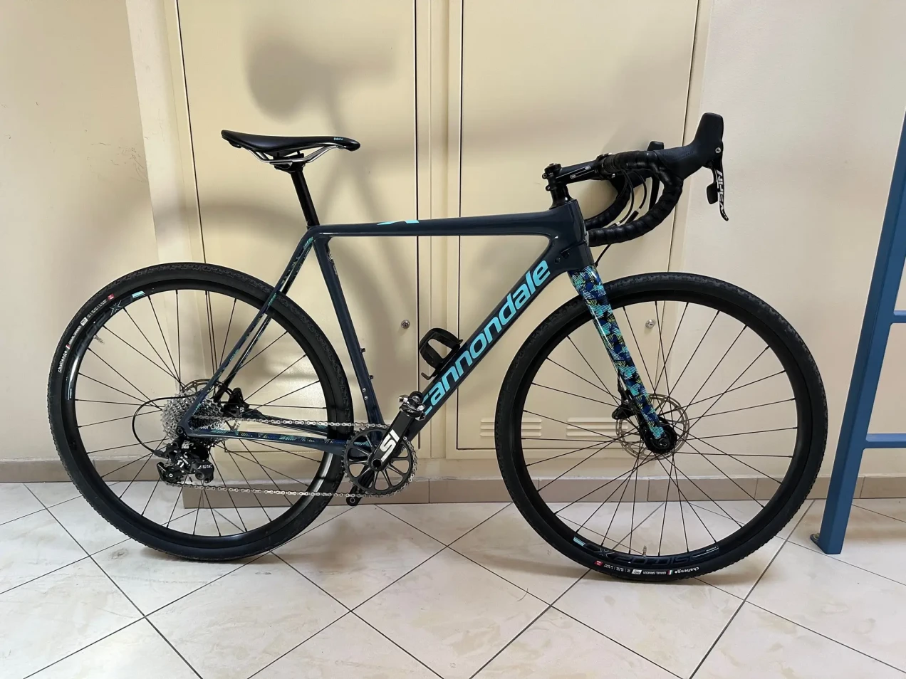 trek fx2 black