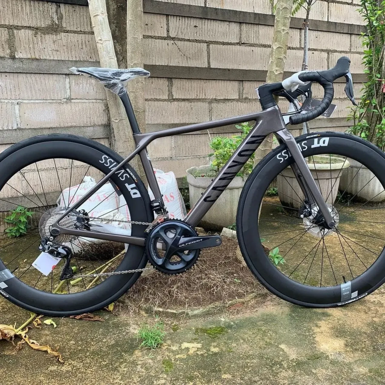 Canyon Ultimate CF SL 8 Disc Aero used in M | buycycle