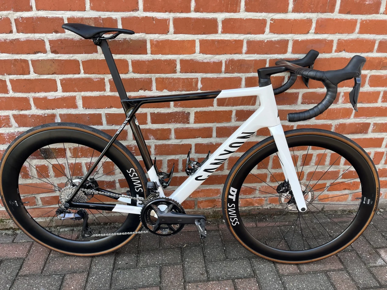 Canyon Ultimate CF SL 8 Aero used in L | buycycle