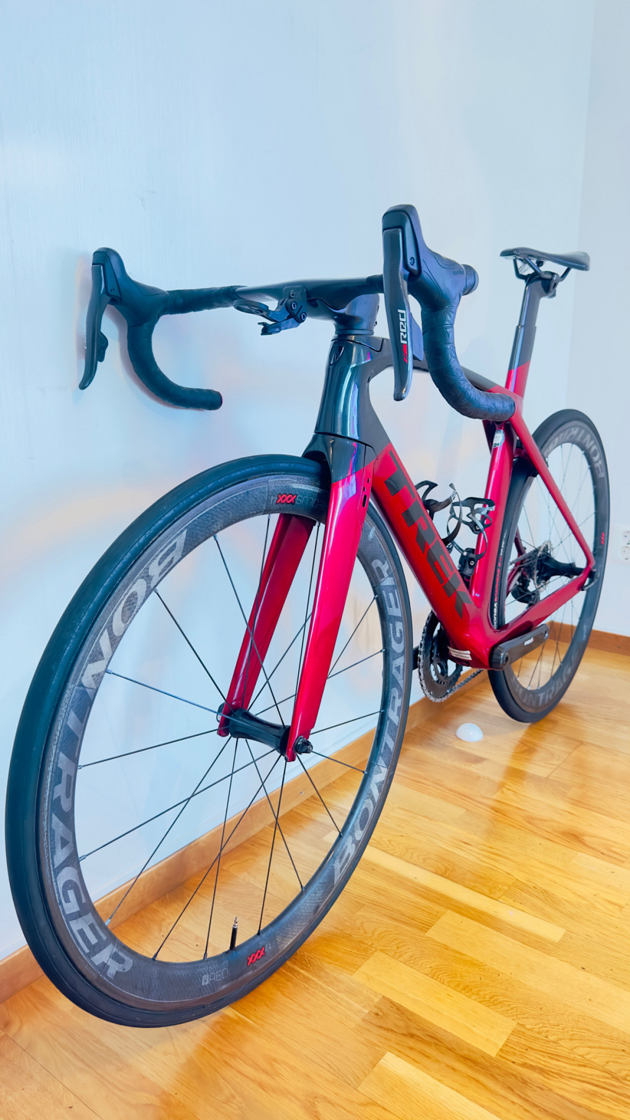 trek madone slr 8 2019 road bike