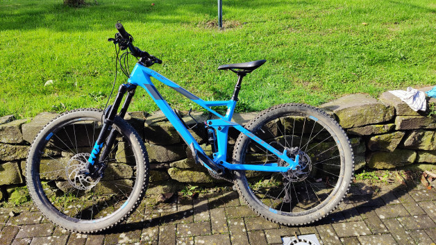cube stereo 140 hpc race 27.5