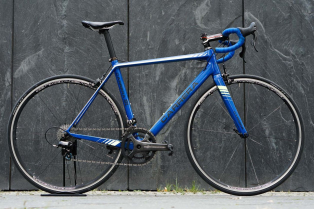 carrera vengeance magnesium road bike