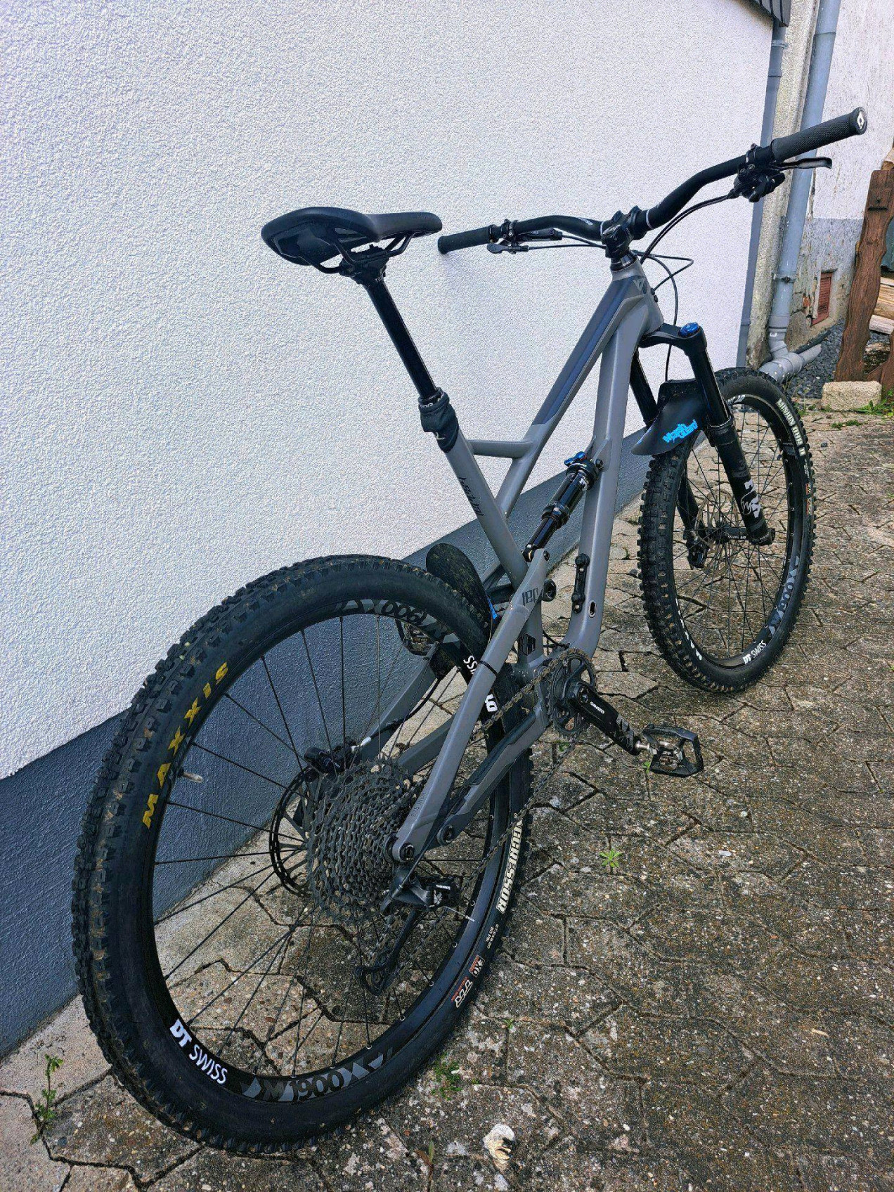 yt industries jeffsy base