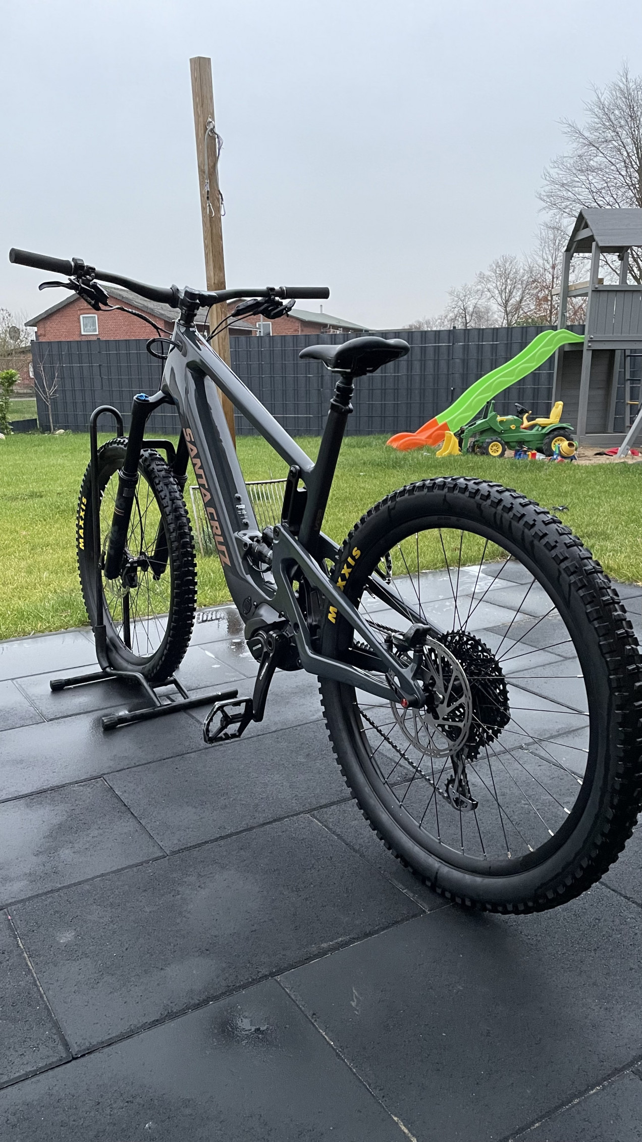 santa cruz heckler xxl