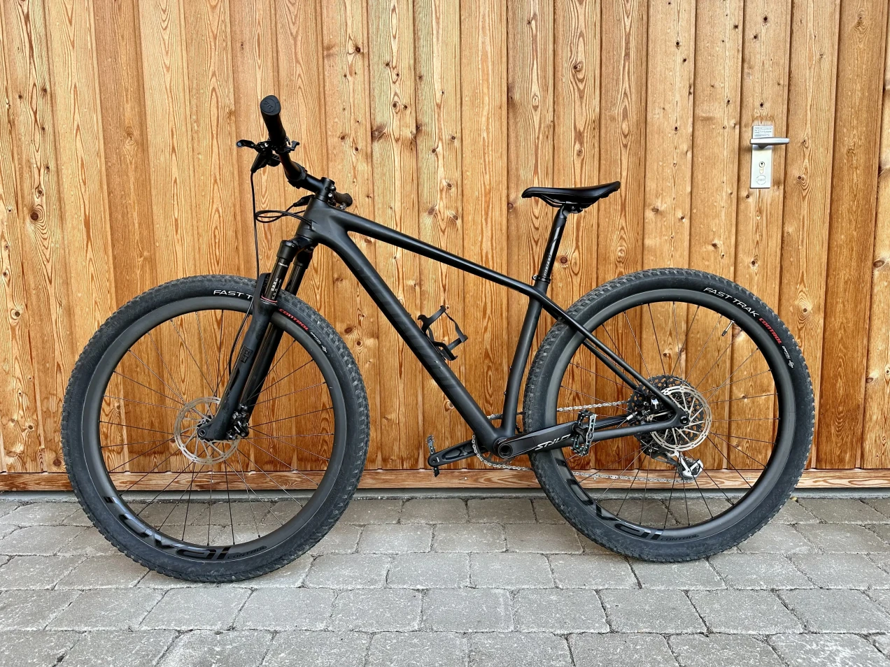 specialized epic hardtail expert 2020 review