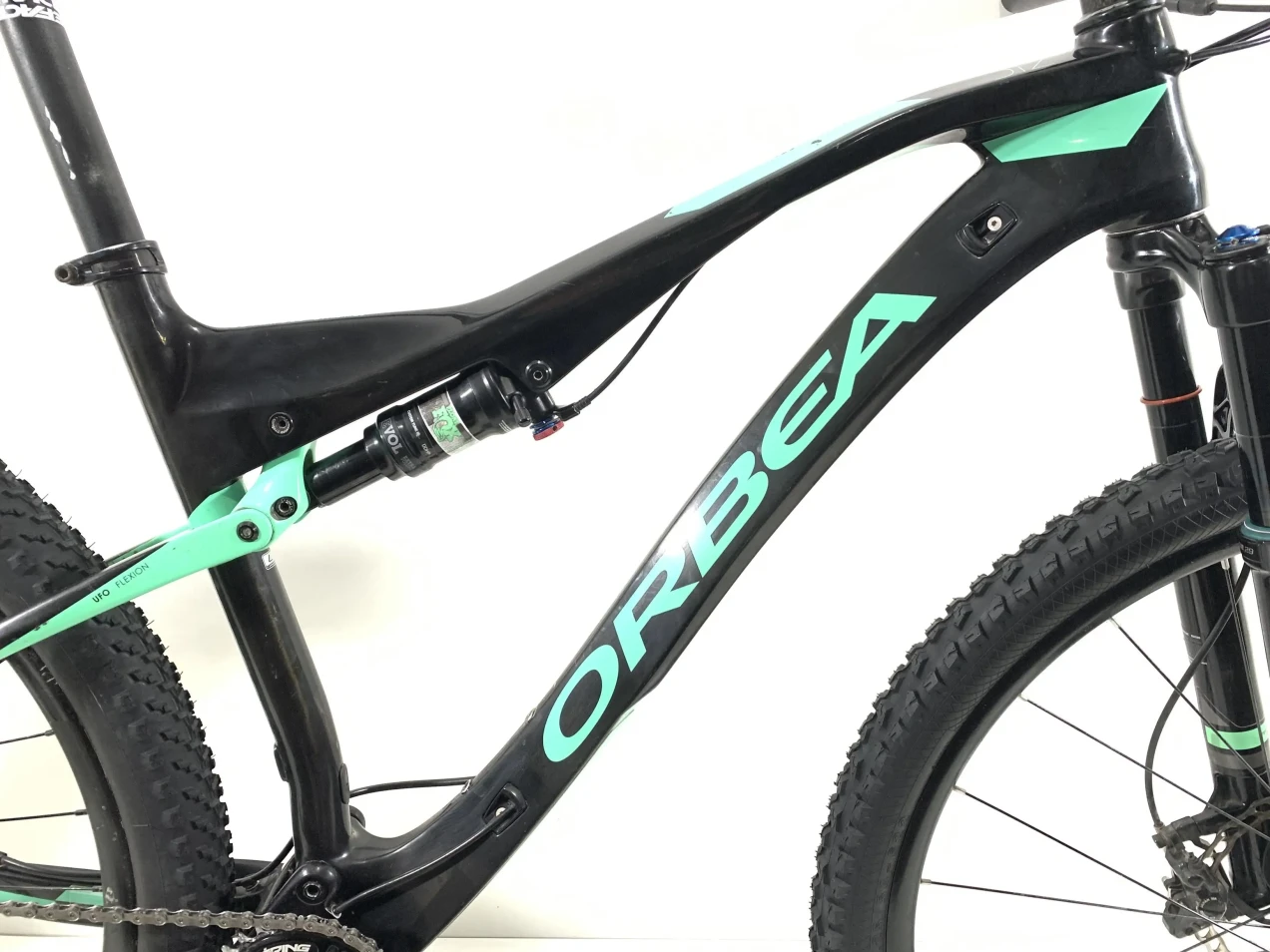 Orbea oiz m30 29 hot sale