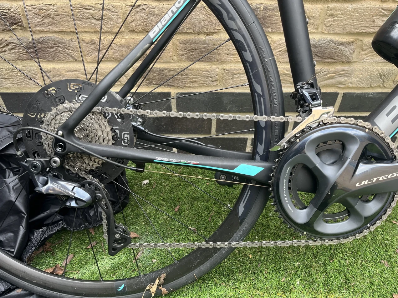 bianchi intenso ultegra 2019